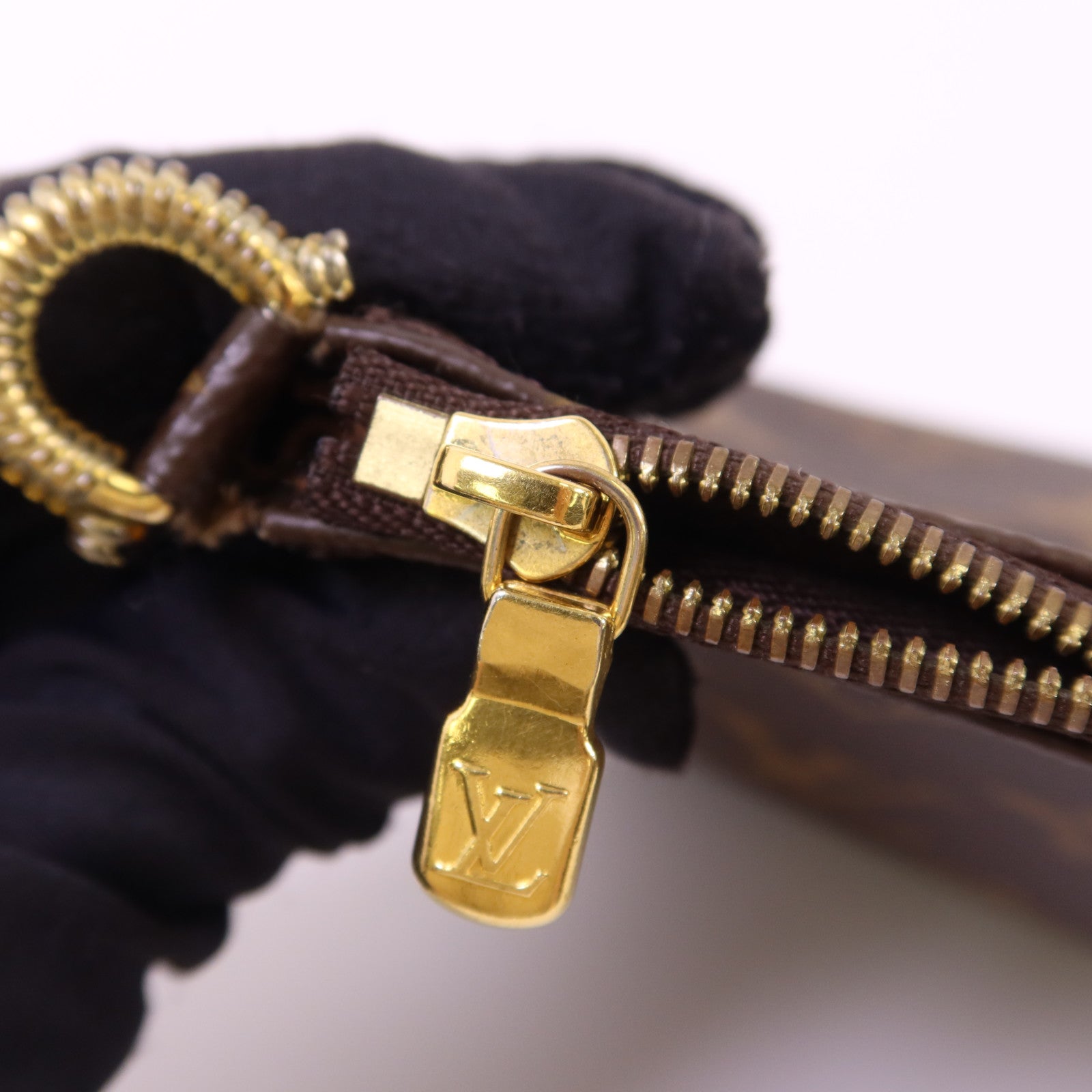 LOUIS VUITTON Monogram Multi Pochette Accessoires金扣肩背袋