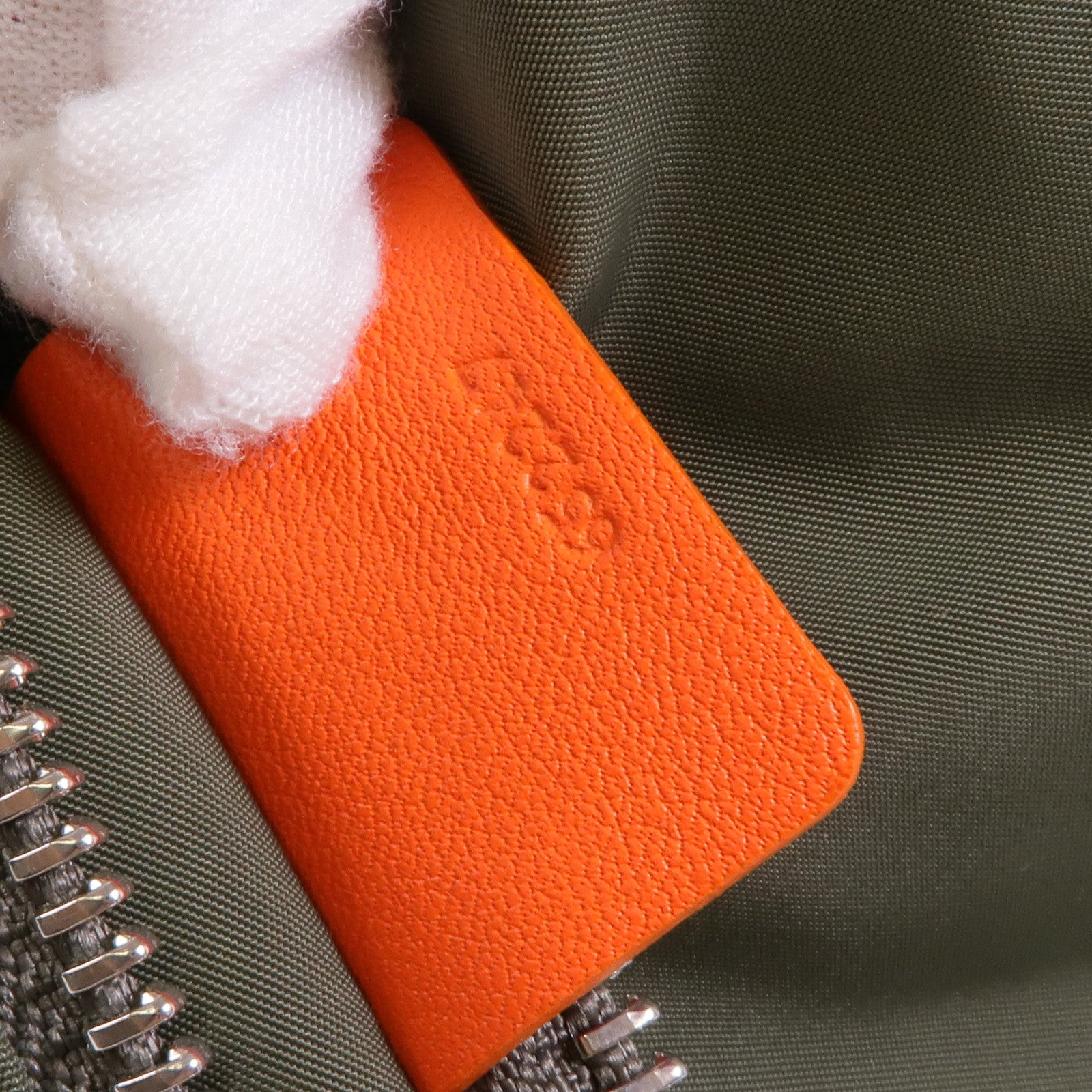 LOEWE 尼龍Hammock Reversible銀扣手挽肩背兩用袋