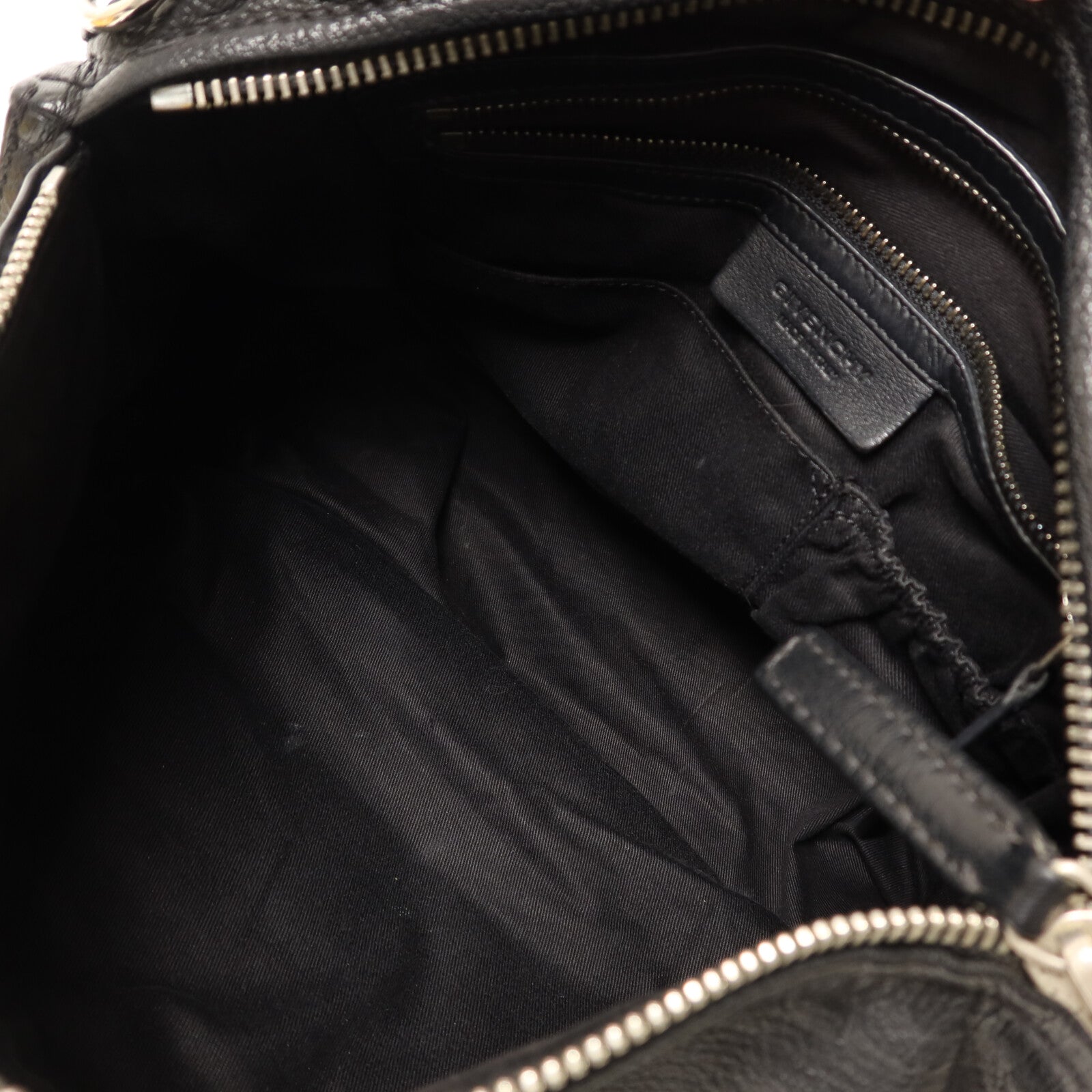 GIVENCHY 牛皮皮革Pandora銀扣手挽肩背兩用袋
