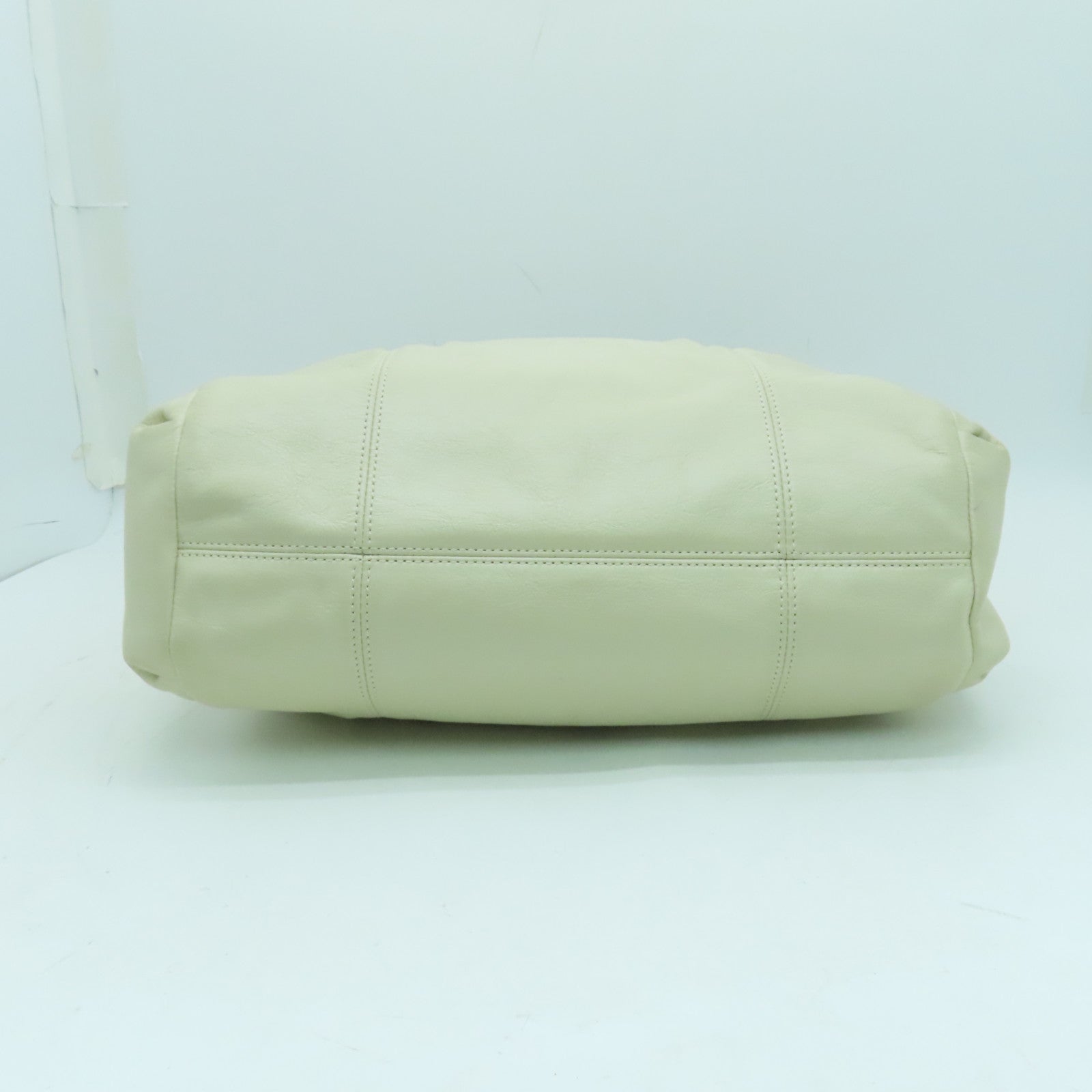 COACH 【清倉大減價】牛皮皮革2 Way Shoulder銀扣手挽肩背兩用袋白色