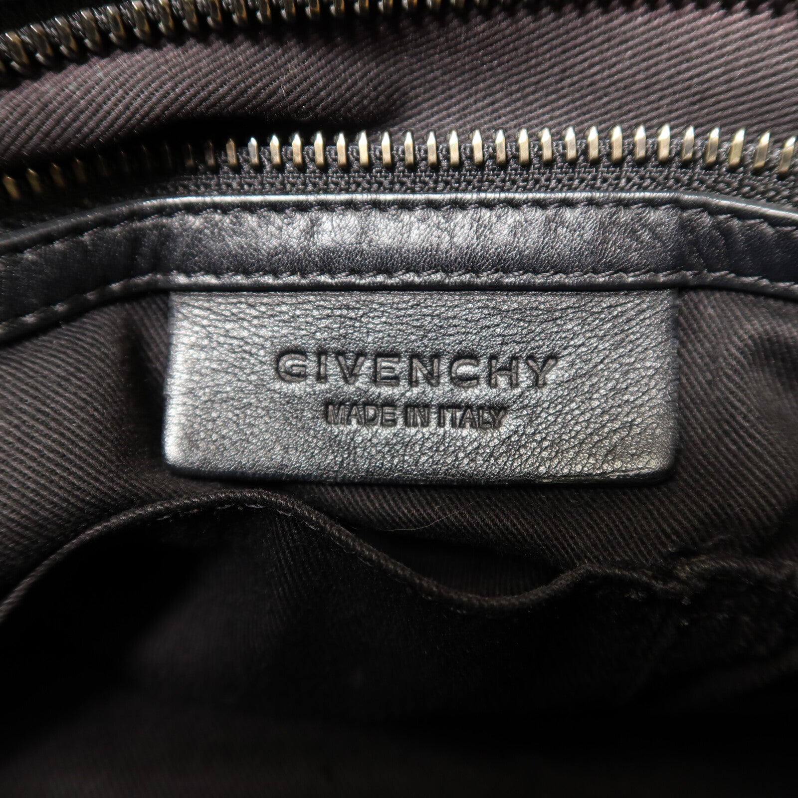 GIVENCHY 牛皮皮革Pandora銀扣手挽肩背兩用袋
