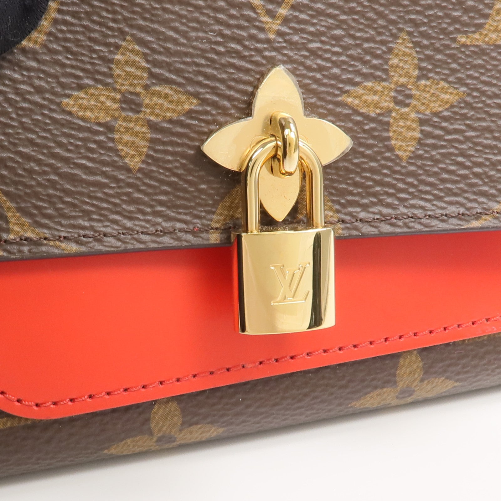 LOUIS VUITTON Monogram Flower Lock金扣錢包
