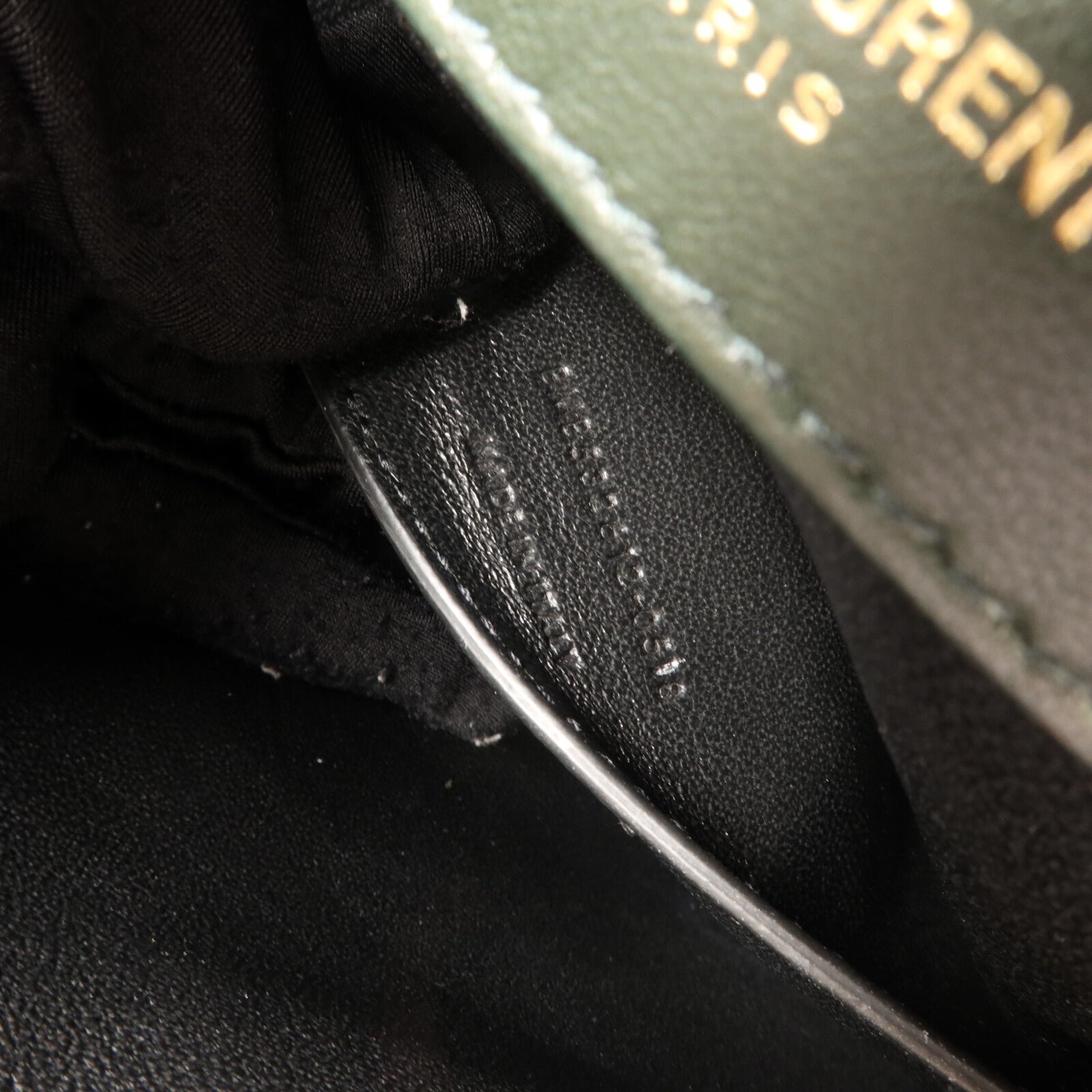 SAINT LAURENT 羊皮皮革Vicky Medium鏈帶肩背袋