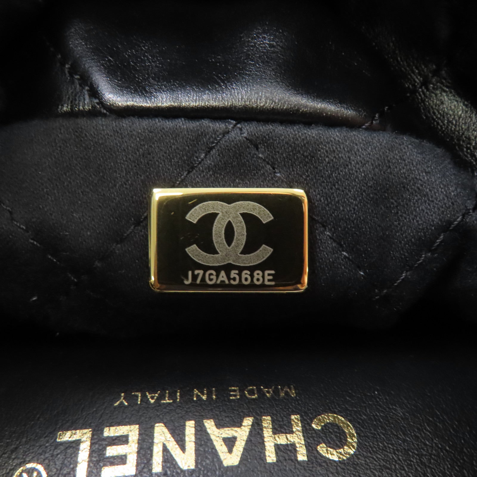 CHANEL 菱格牛皮皮革Mini 22金扣手挽肩背兩用袋黑色