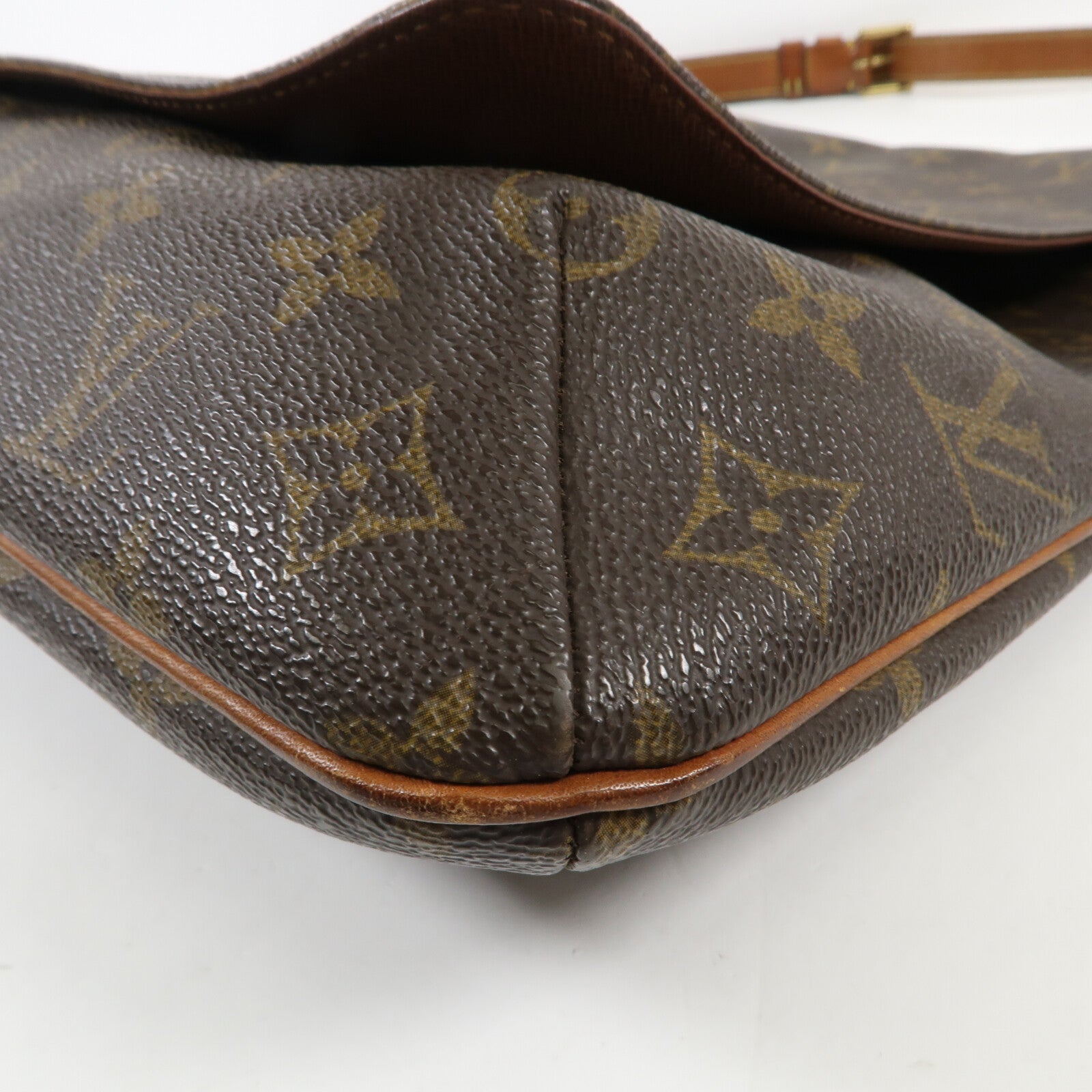 LOUIS VUITTON Monogram Musette金扣肩背袋