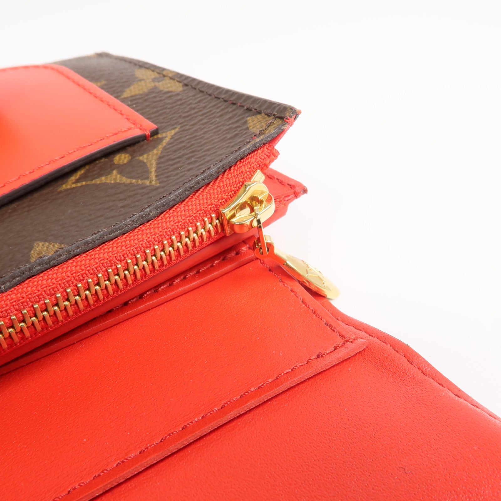 LOUIS VUITTON Monogram Flower Lock金扣錢包
