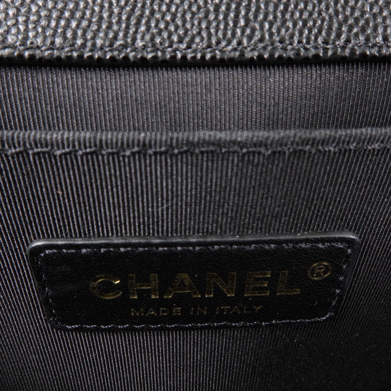 CHANEL 牛皮皮革Boy 25鏈帶肩背袋