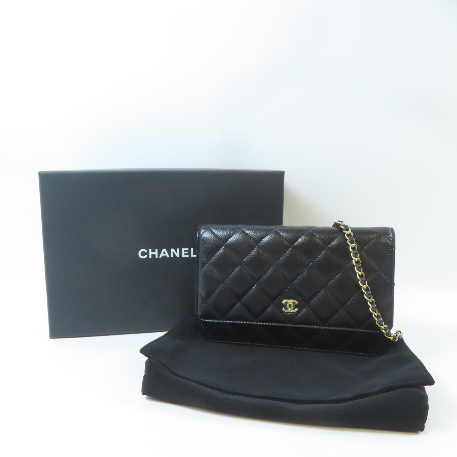 CHANEL 菱格Caviar皮革Wallet On Chain金扣鏈帶肩背袋黑色