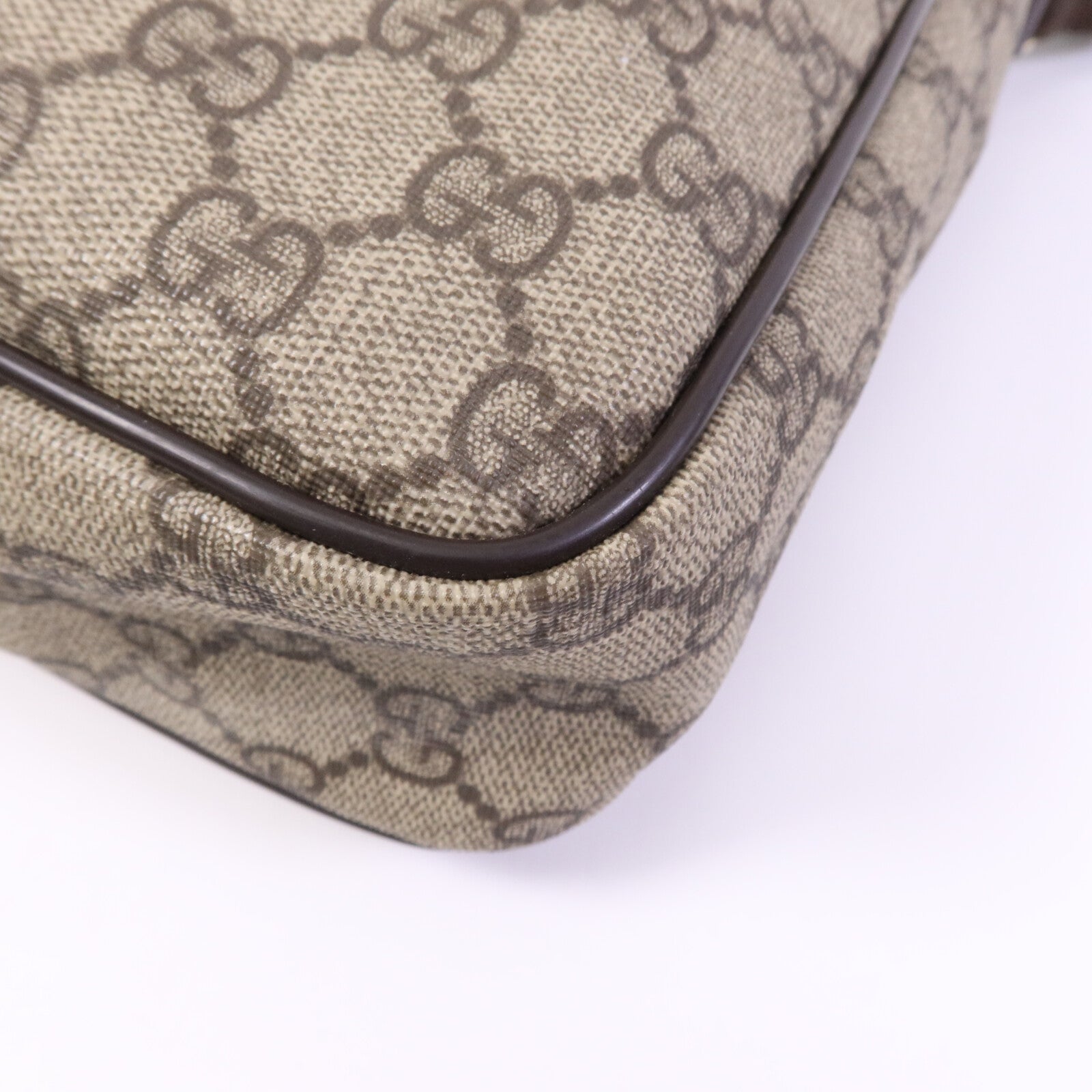 GUCCI 塗層帆布Shoulder Bag金扣肩背袋