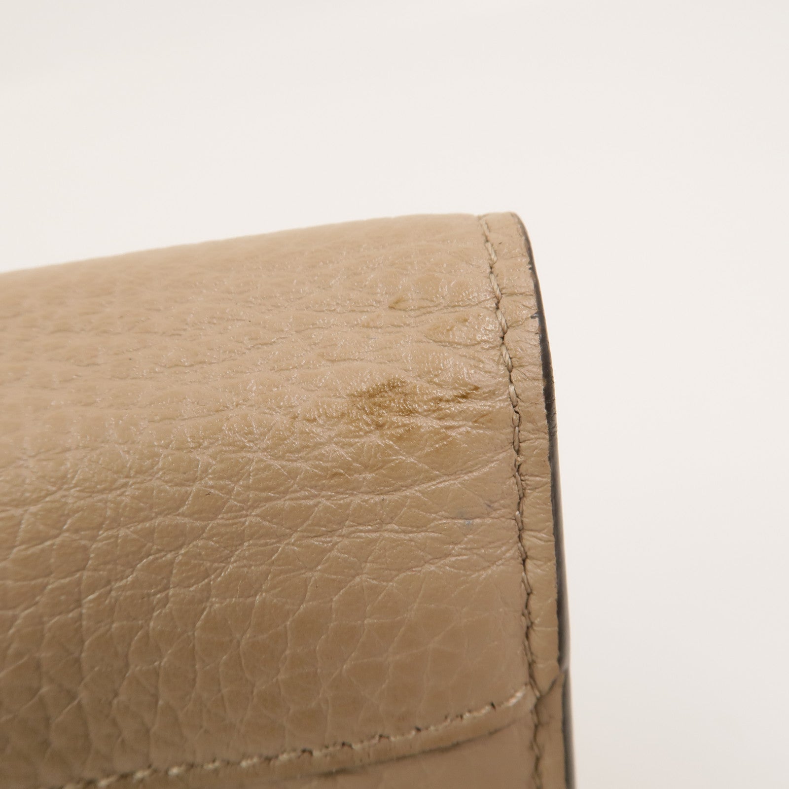 LOUIS VUITTON 牛皮皮革Capucines長錢包