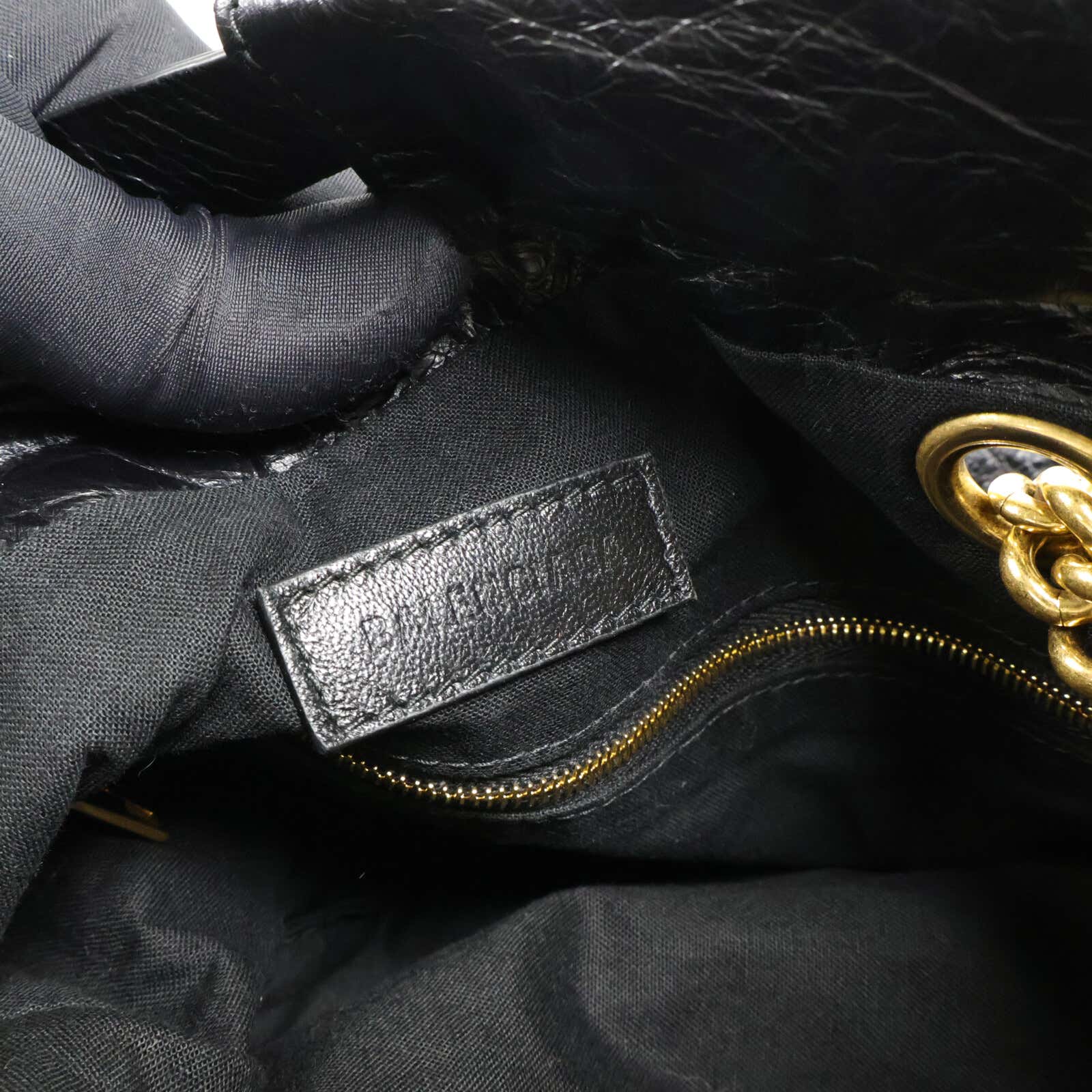 BALENCIAGA 牛皮皮革Crush Small鏈帶肩背袋