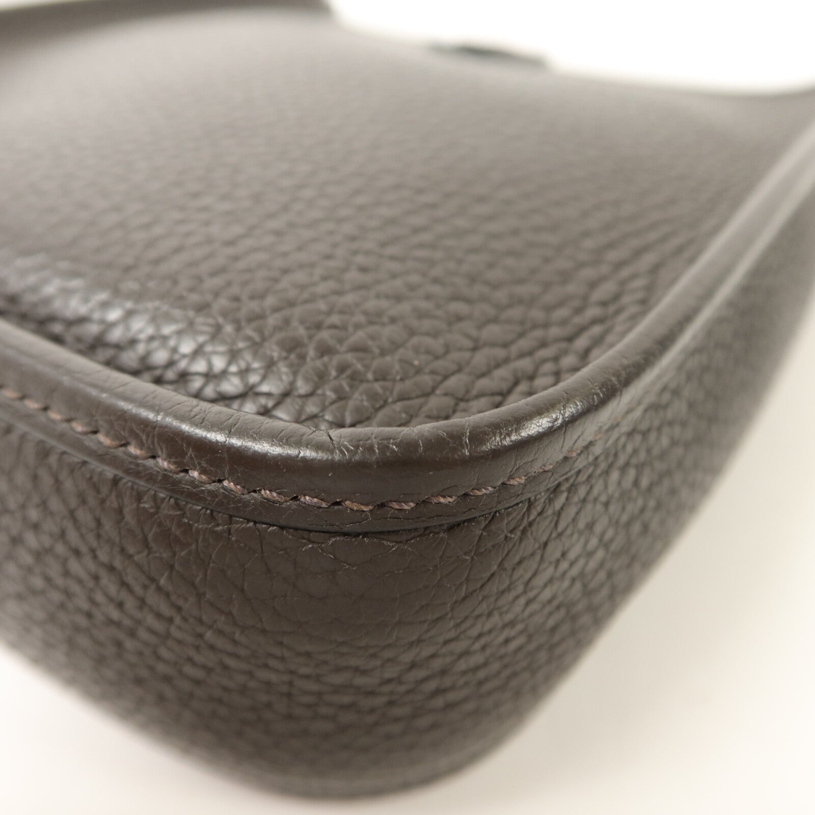 HERMES Clemence皮革Evelyne TPM肩背袋Chocolat
