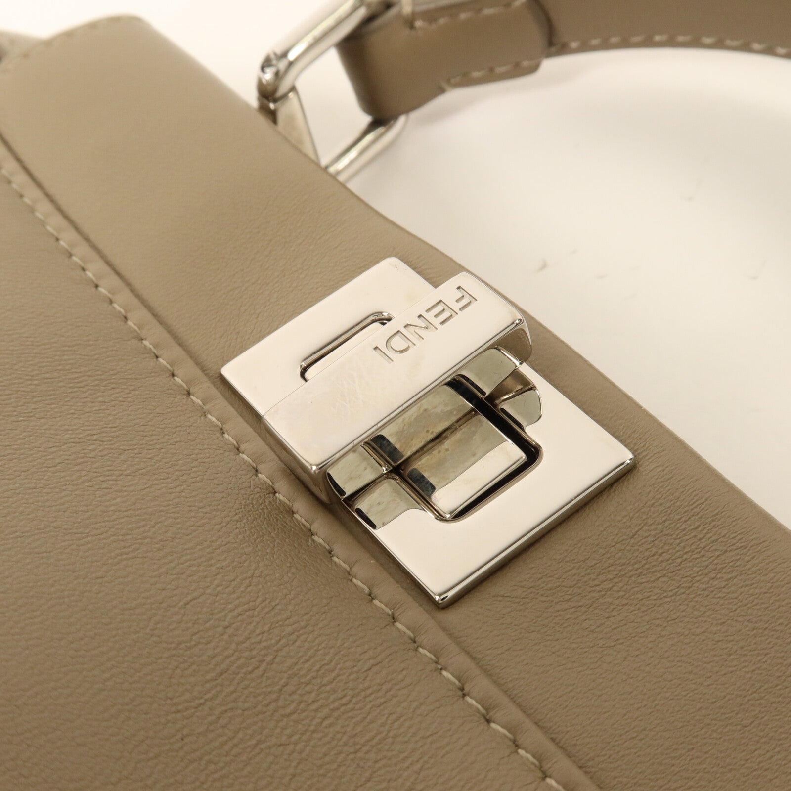 FENDI 牛皮皮革Peekaboo Iconic Mini手挽肩背兩用袋