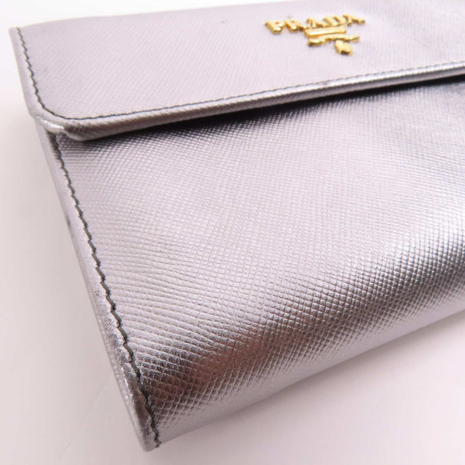PRADA Saffiano皮革Wallet金扣錢包