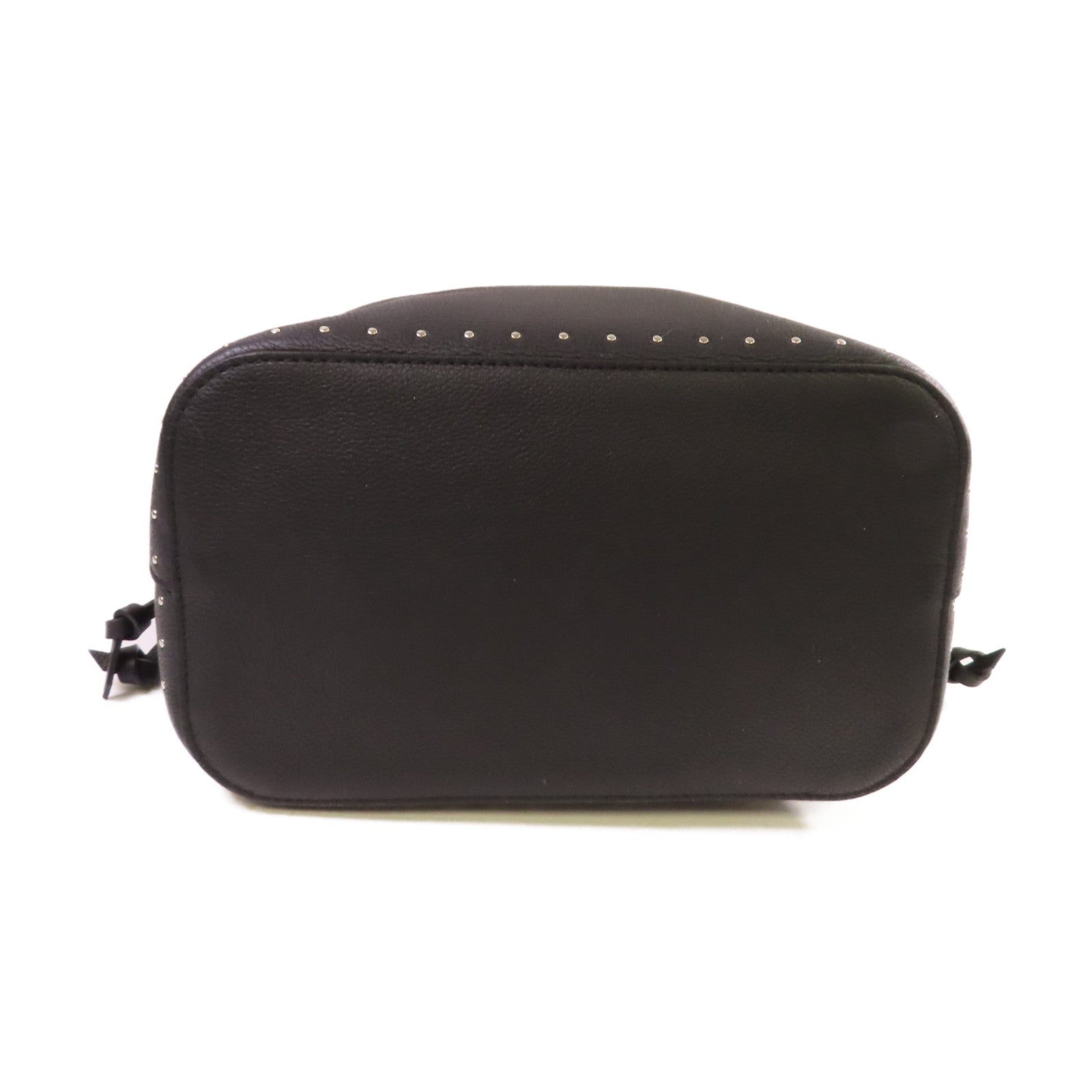 LOUIS VUITTON 牛皮皮革Lock Me Bucket Shoulder Bag銀扣肩背袋黑色