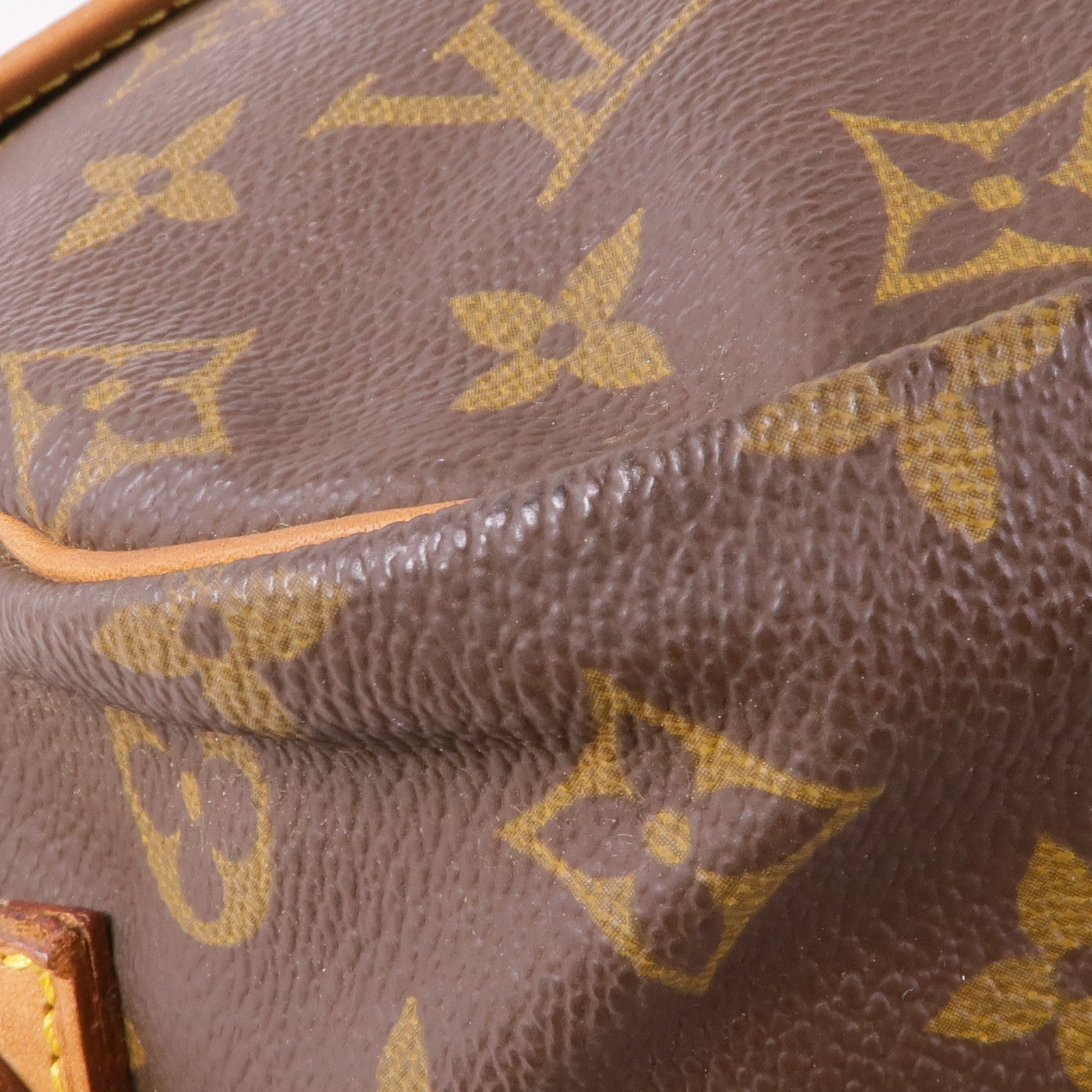 LOUIS VUITTON Monogram Saumur 35金扣肩背袋