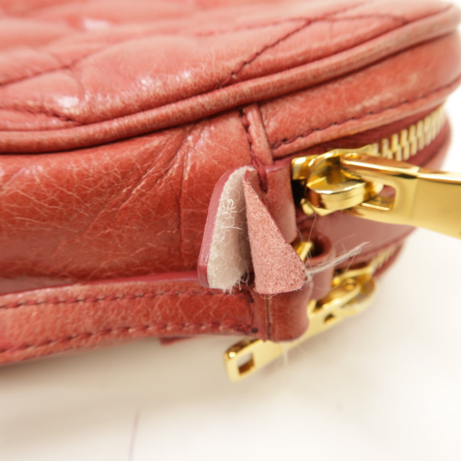Miu Miu 【激減優惠】牛皮皮革Shoulder Bag金扣肩背袋紅色