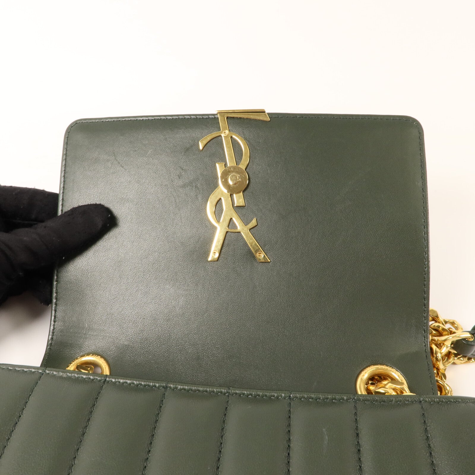 SAINT LAURENT 羊皮皮革Vicky Medium鏈帶肩背袋