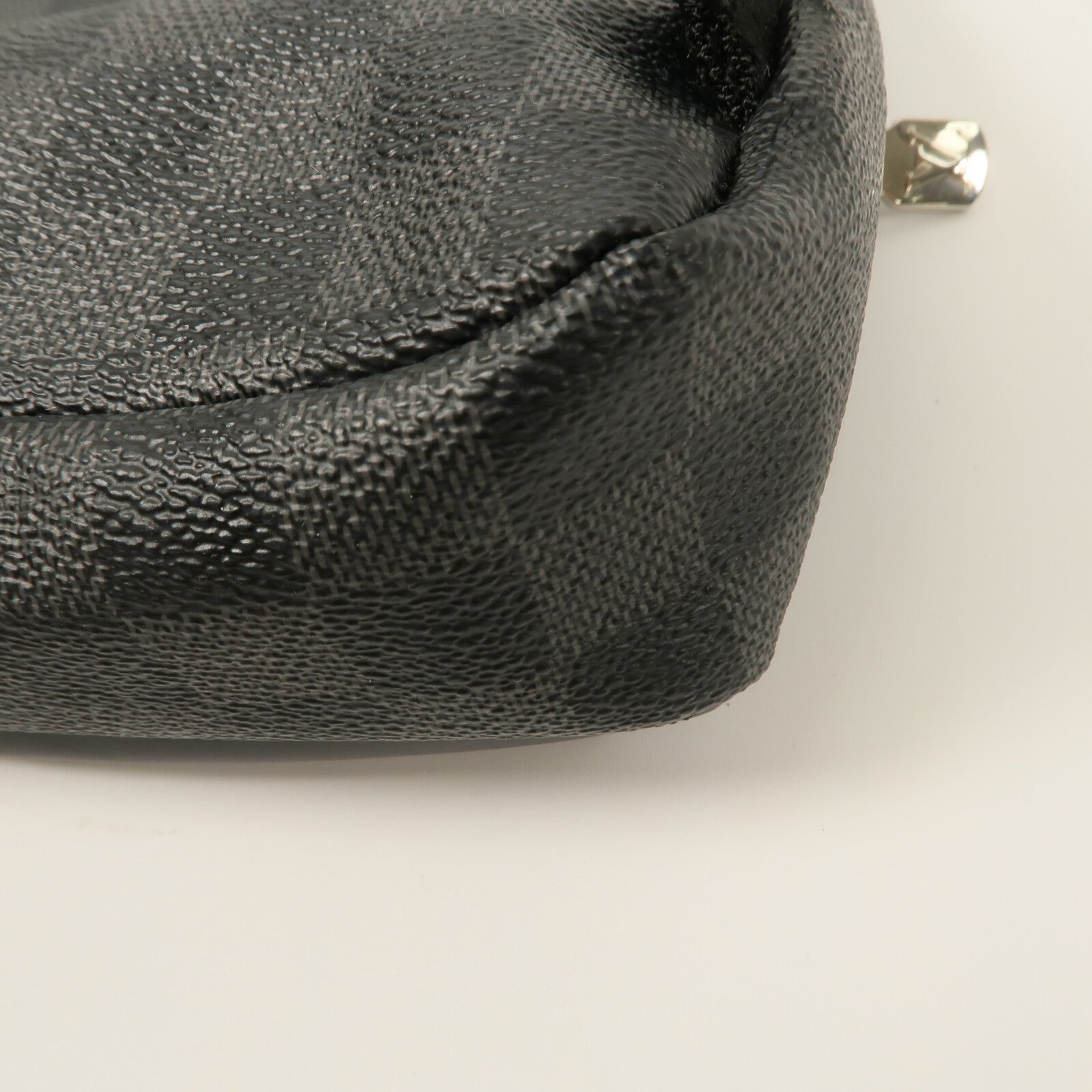 LOUIS VUITTON Damier Graphite Avenue Sling Bag肩背袋