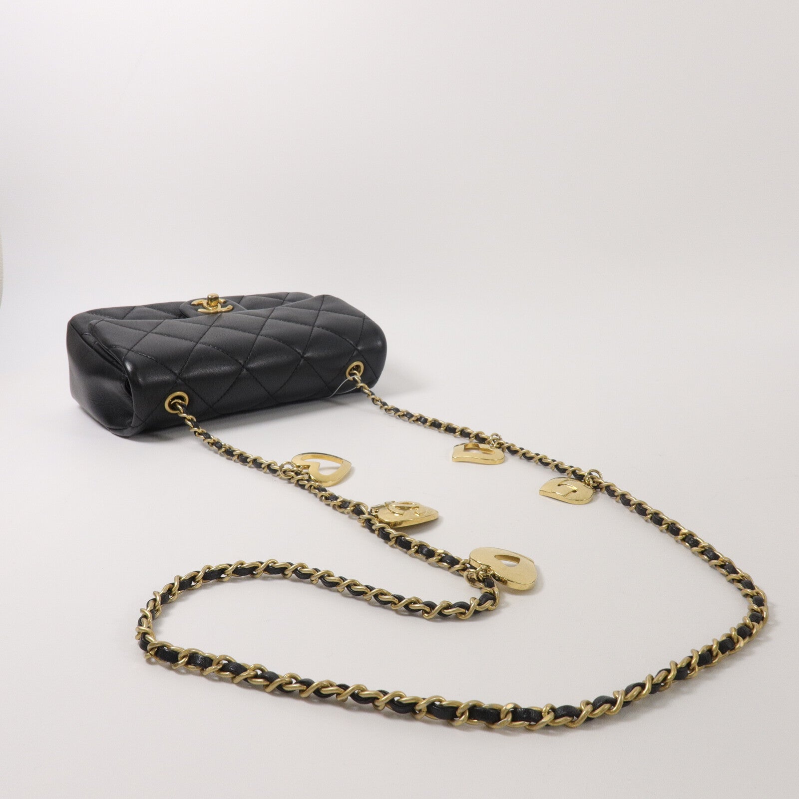 CHANEL 羊皮皮革Mini Flap Bag With Heart Charms鏈帶肩背袋