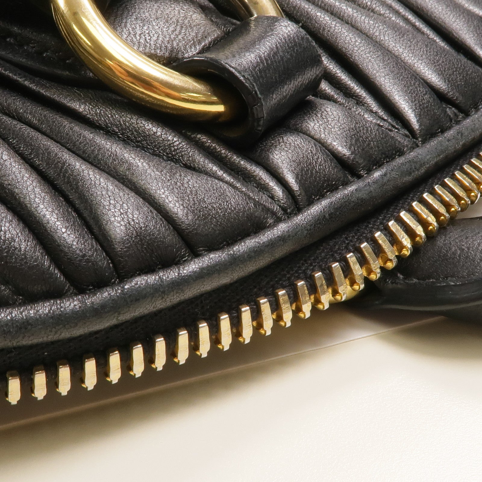 Miu Miu 羊皮皮革2 Way Shoulder金扣手挽肩背兩用袋