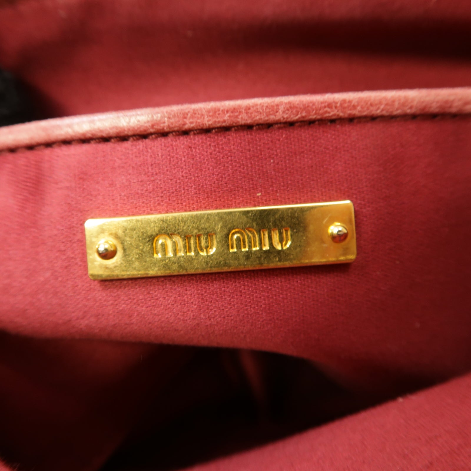 Miu Miu 【激減優惠】牛皮皮革Shoulder Bag金扣肩背袋紅色