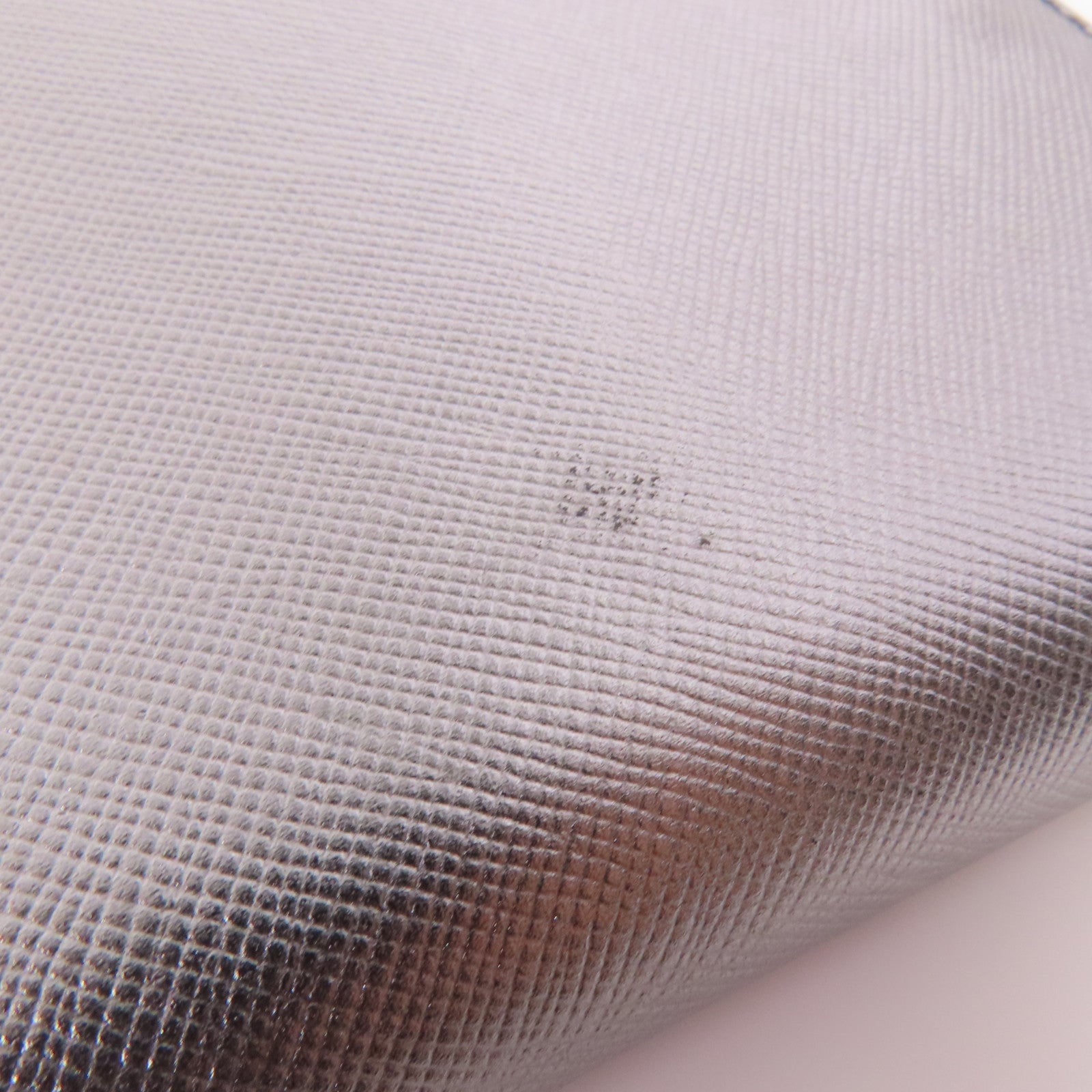 PRADA Saffiano皮革Wallet金扣錢包