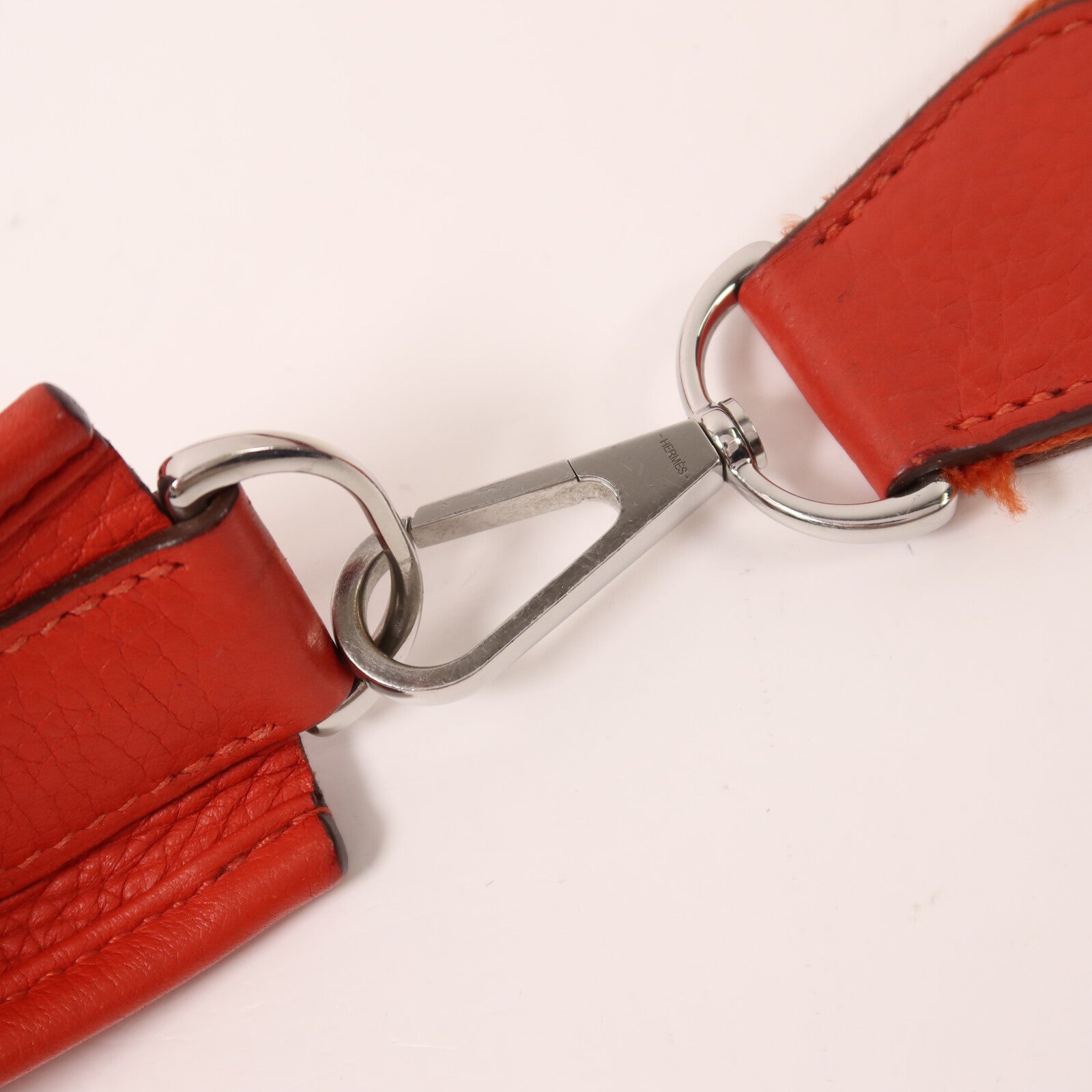 HERMES Clemence皮革Evelyne PM肩背袋Rouge Tomate