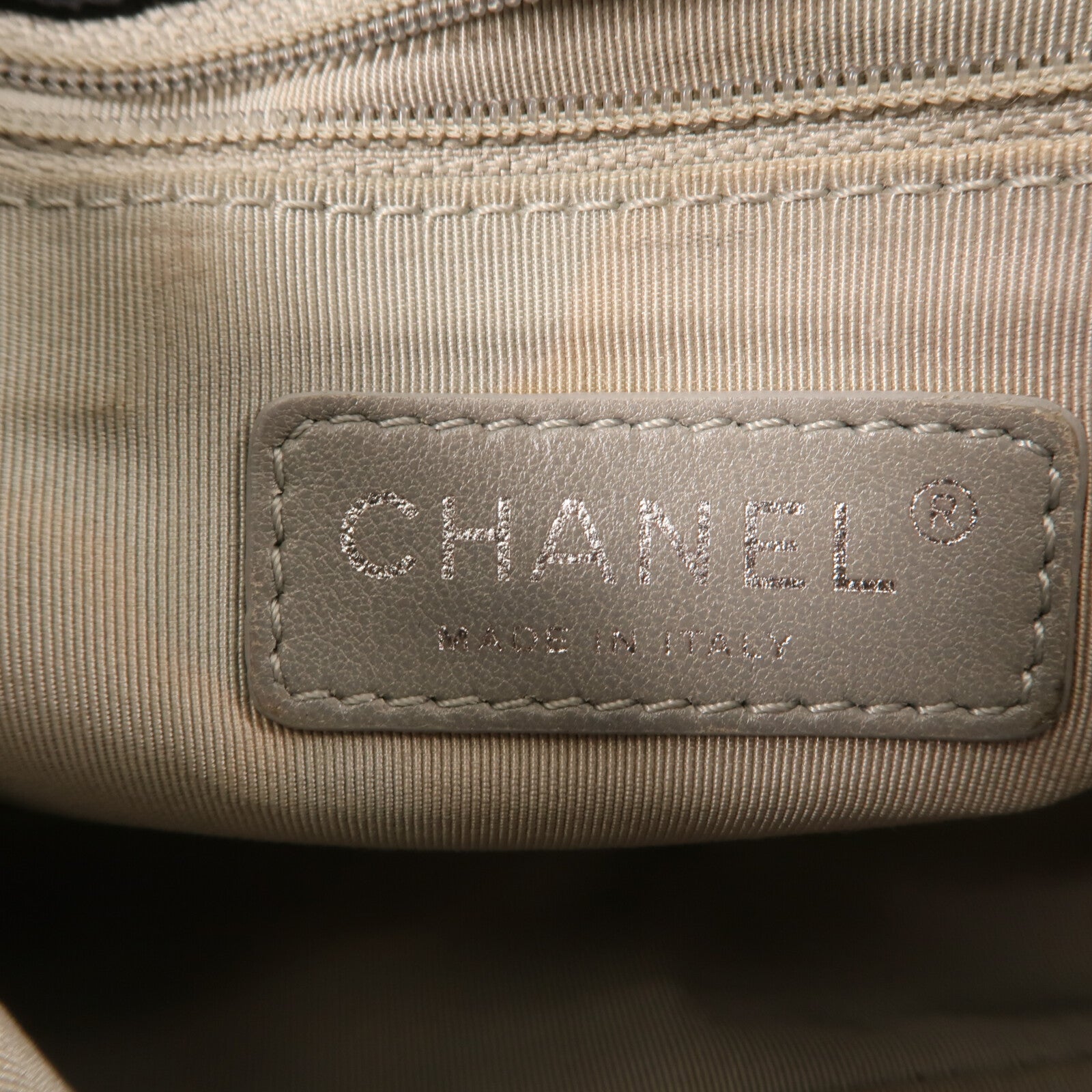 CHANEL 尼龍Shoulder Bag銀扣鏈帶肩背袋