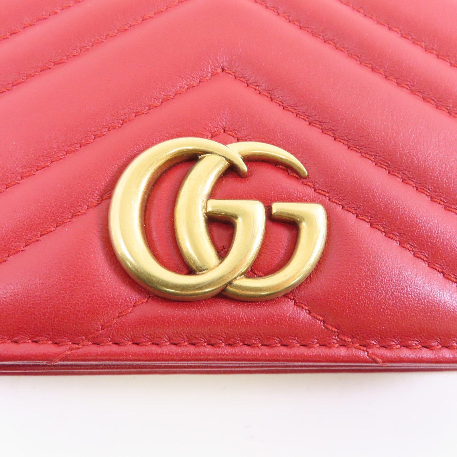 GUCCI 牛皮皮革GG Marmont金扣鏈帶肩背袋紅色