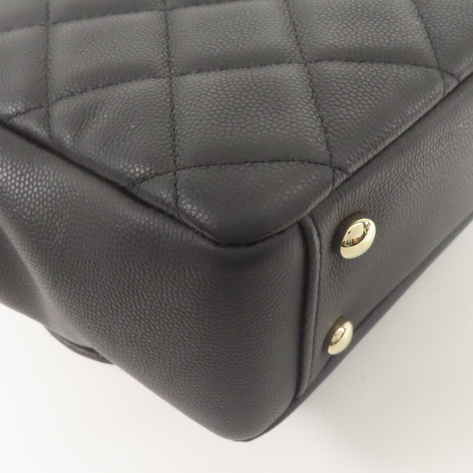 CHANEL 牛皮皮革Affinity Bag金扣手挽肩背兩用袋
