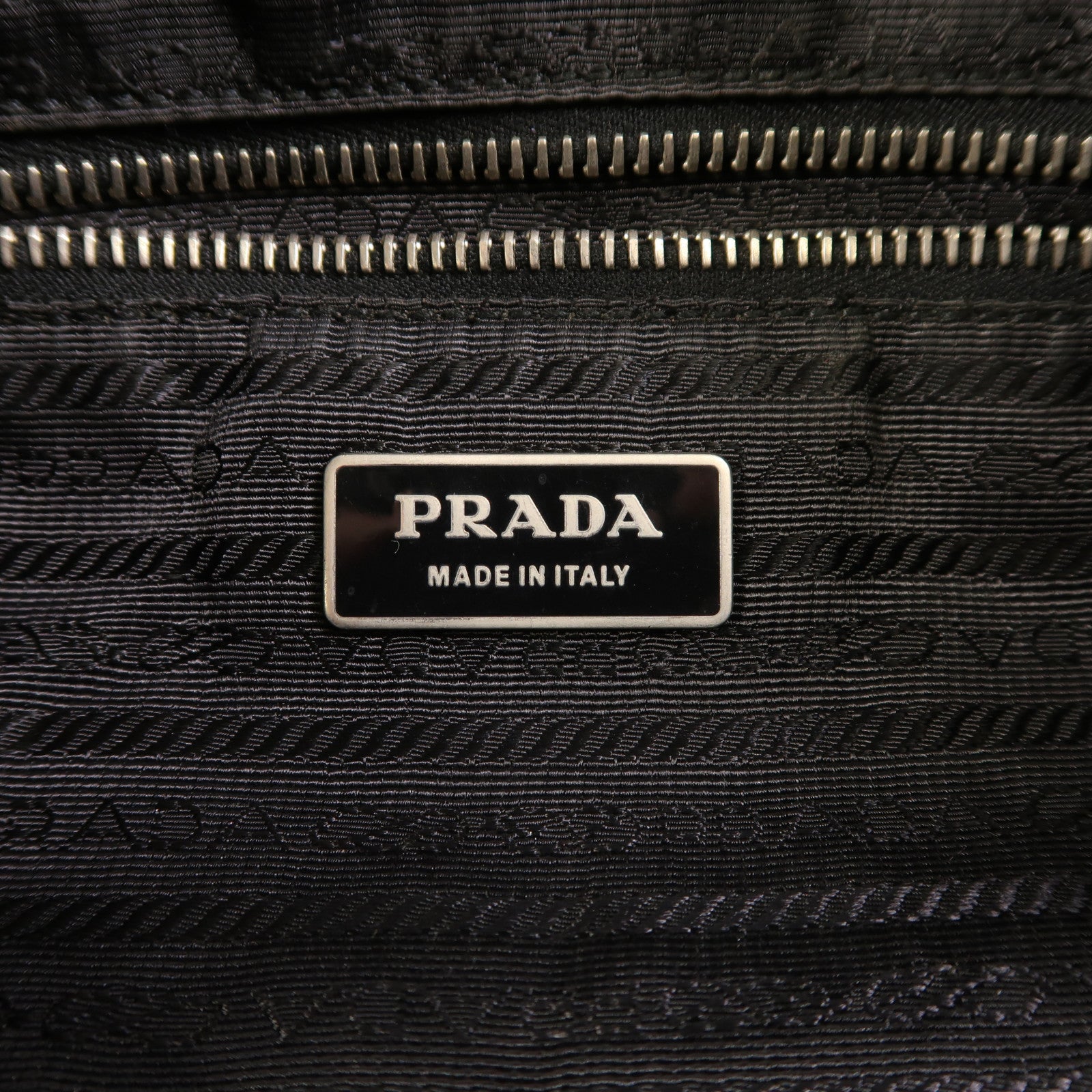 PRADA 尼龍2 Way Shoulder銀扣手挽肩背兩用袋