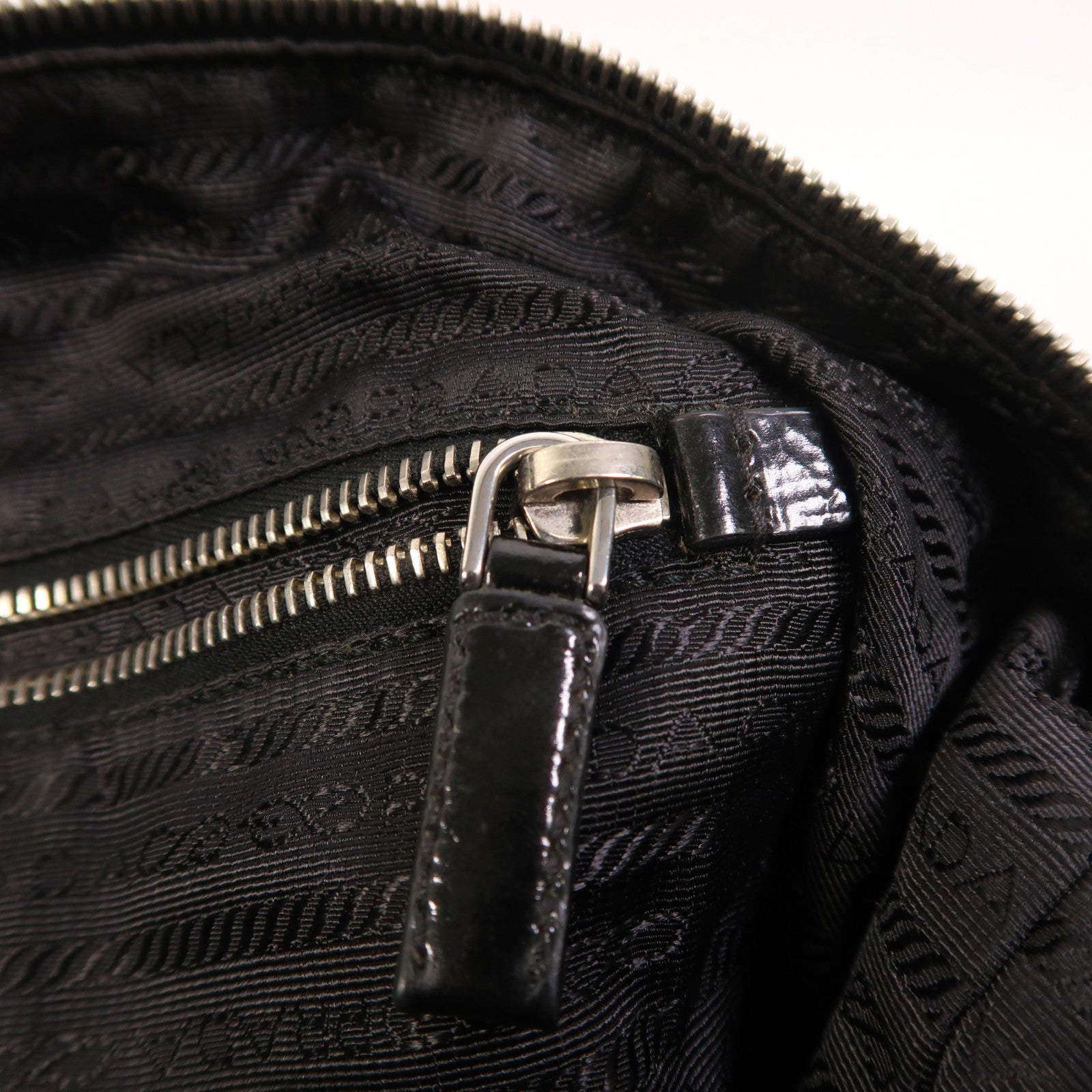PRADA 尼龍2 Way Shoulder銀扣手挽肩背兩用袋