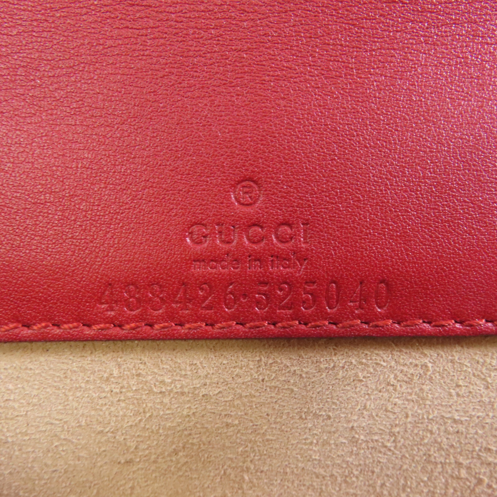 GUCCI 牛皮皮革GG Marmont金扣鏈帶肩背袋紅色