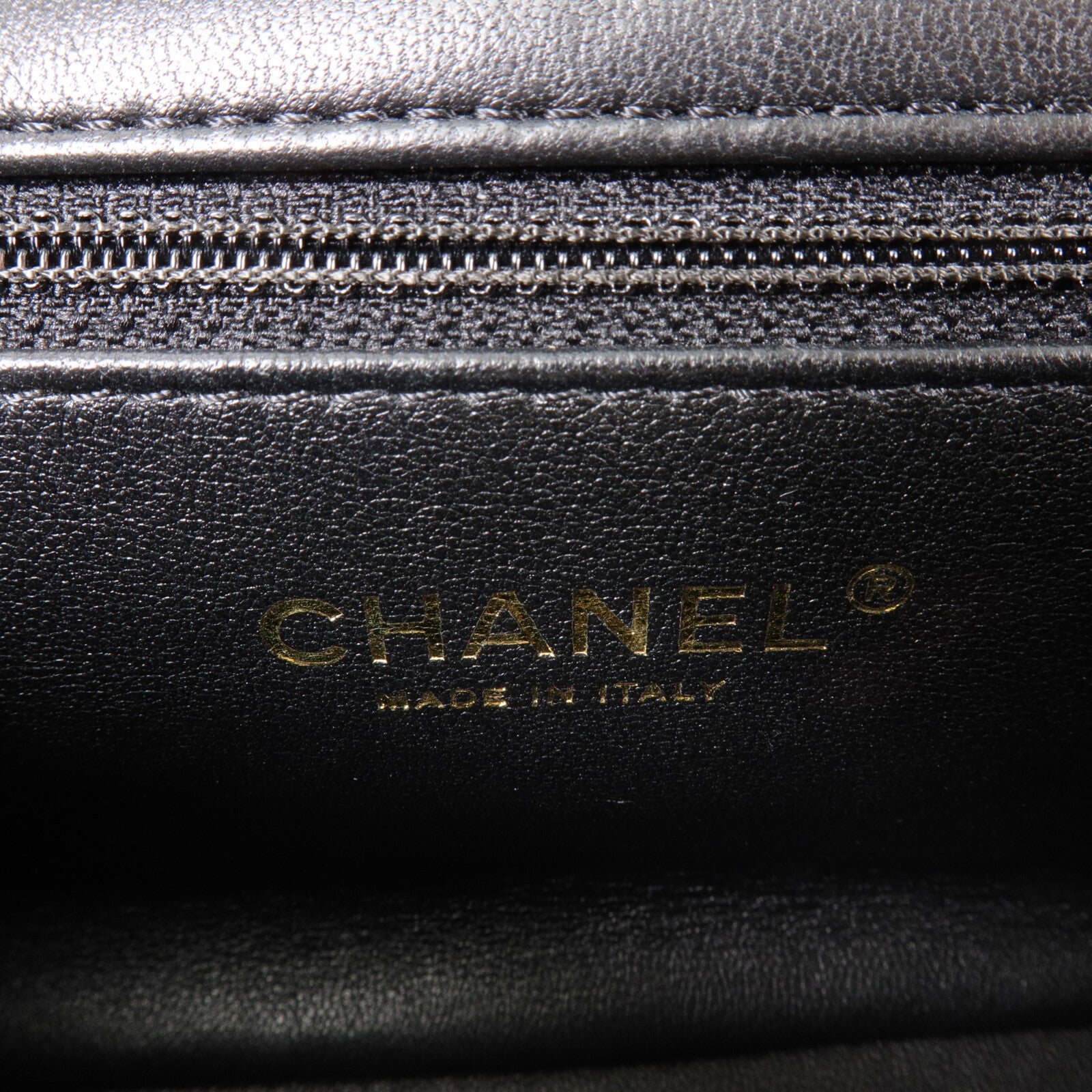 CHANEL 羊皮皮革Mini Flap Bag With Heart Charms鏈帶肩背袋