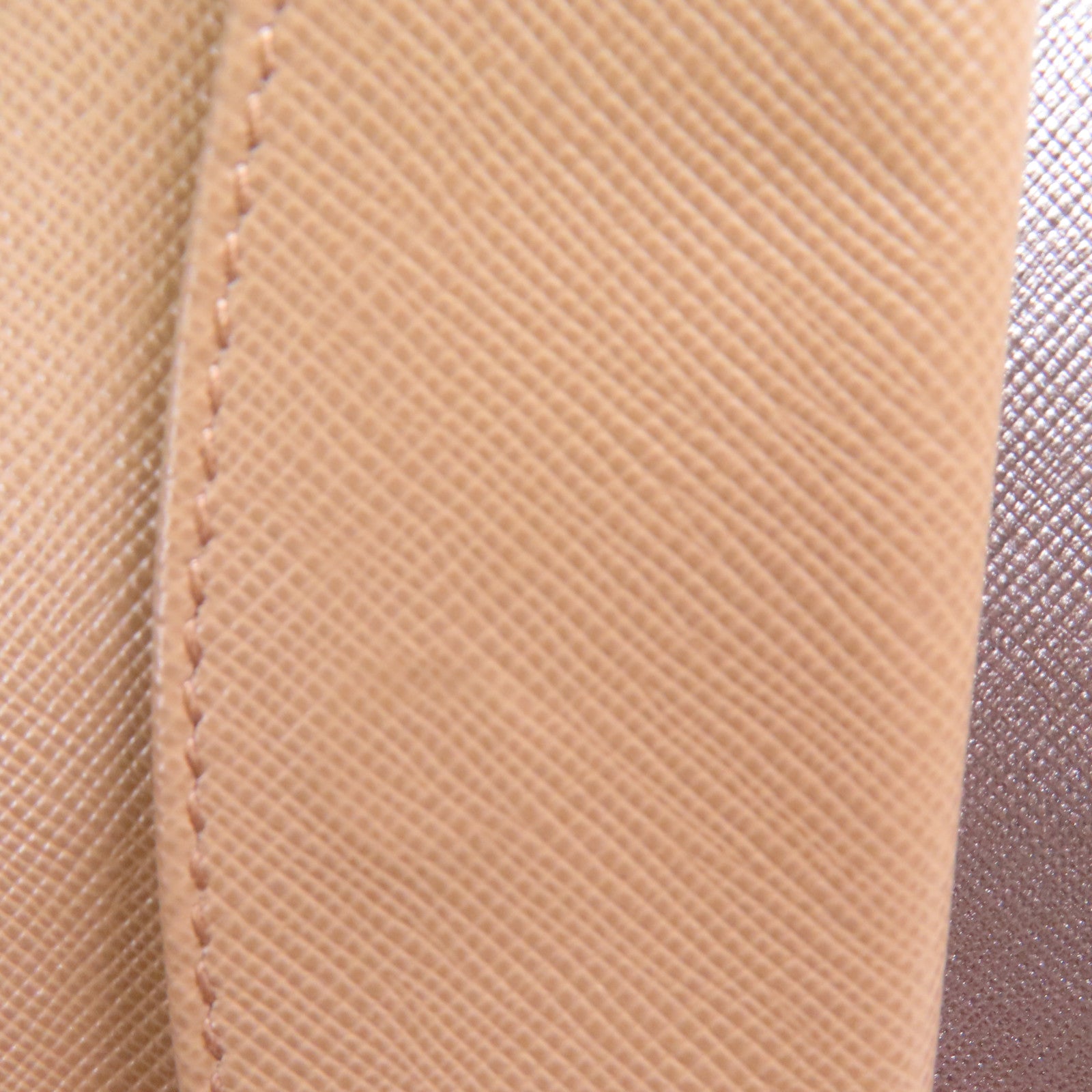 PRADA Saffiano皮革Wallet金扣錢包