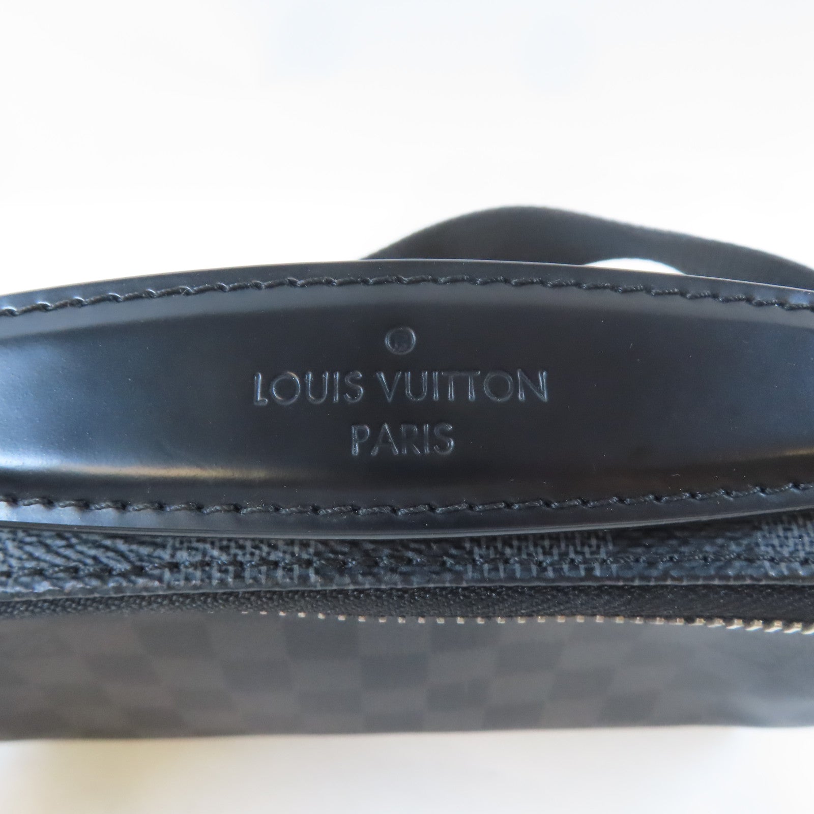 LOUIS VUITTON Damier Graphite Ambler Waist Bag銀扣腰包黑色