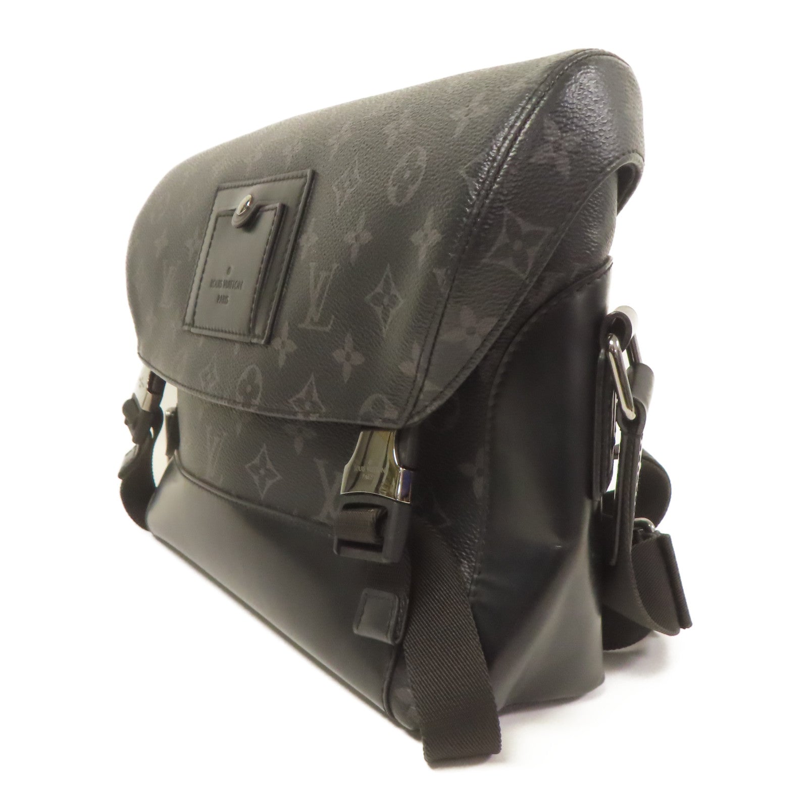 LOUIS VUITTON Monogram Eclipse Messenger PM Voyager銀扣肩背袋黑色