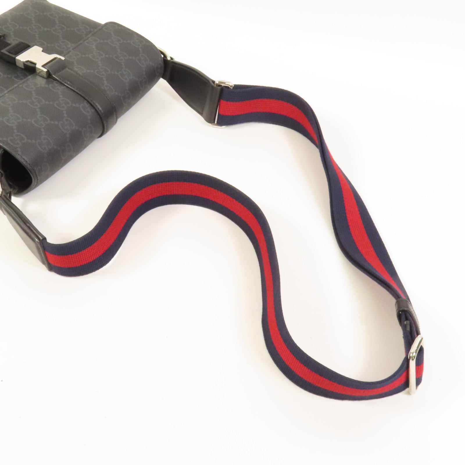 GUCCI 塗層帆布Shoulder Bag銀扣肩背袋