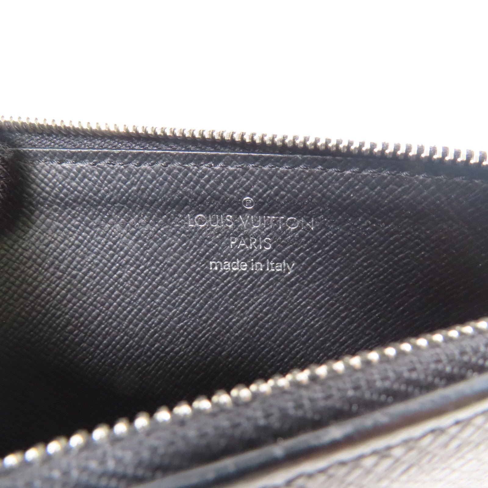 LOUIS VUITTON 【激減優惠】Taiga Coin/Card Case銀扣零錢包/卡片套