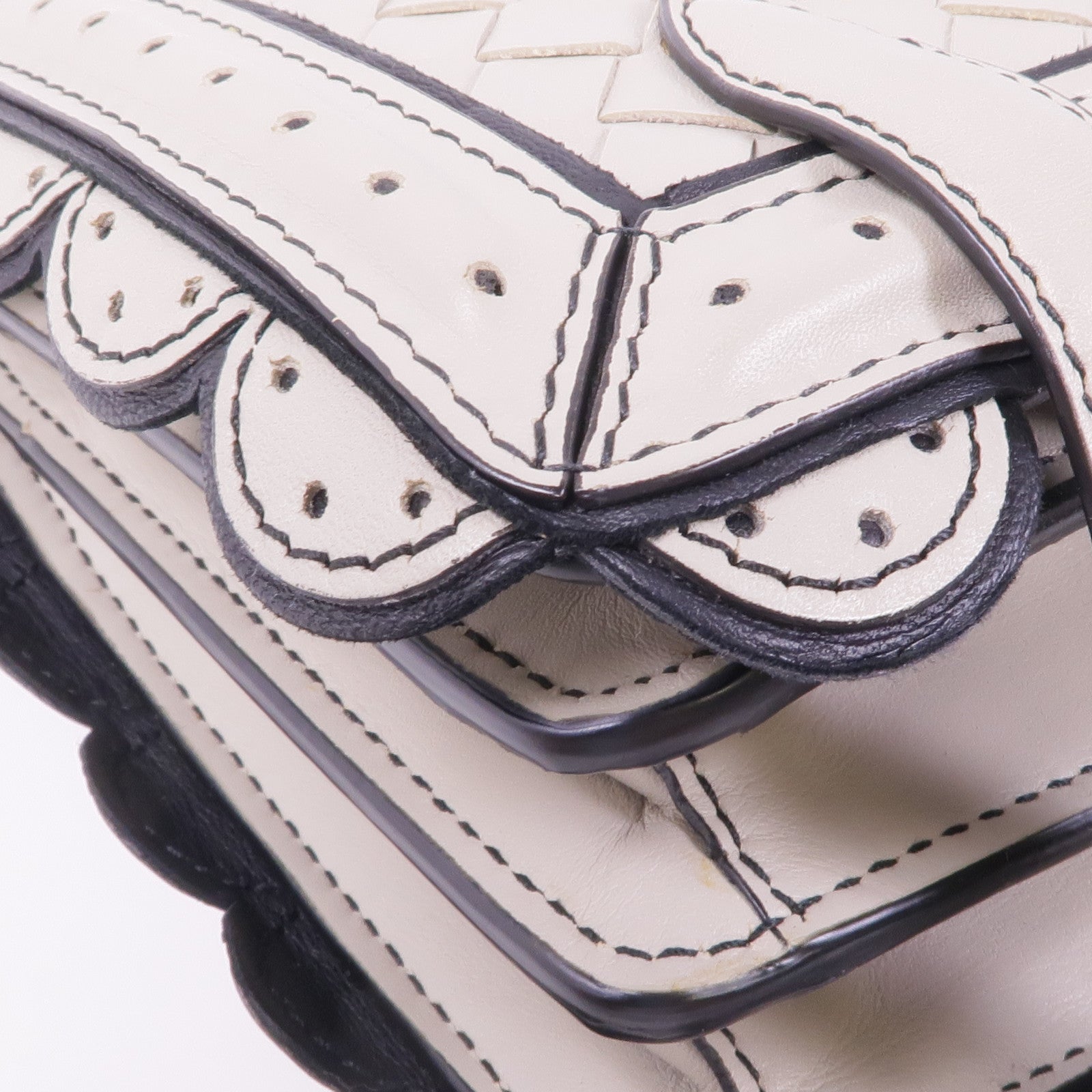 BOTTEGA VENETA 牛皮皮革Chain Shoulder Bag金扣鏈帶肩背袋