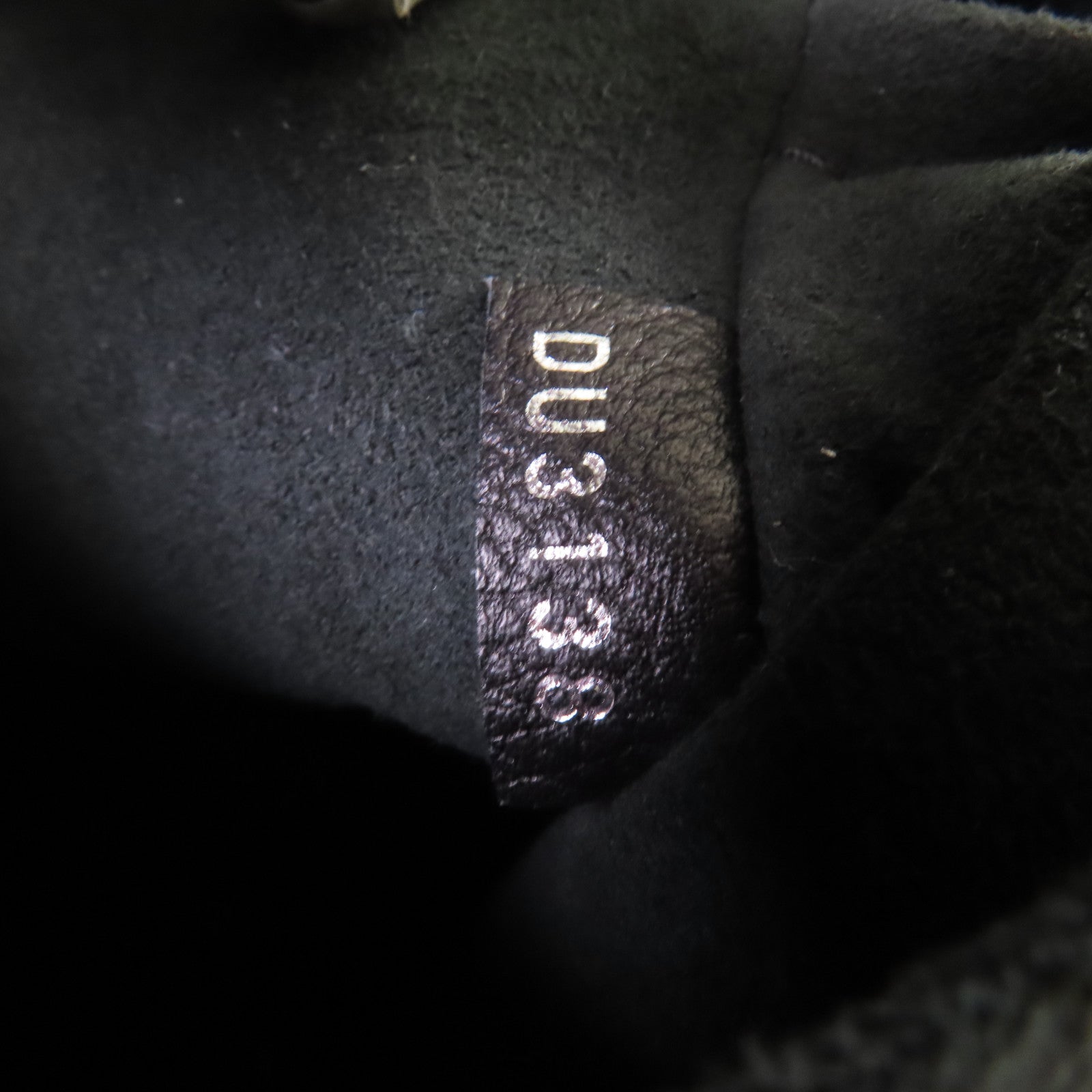 LOUIS VUITTON 牛皮皮革Lock Me Bucket Shoulder Bag銀扣肩背袋黑色