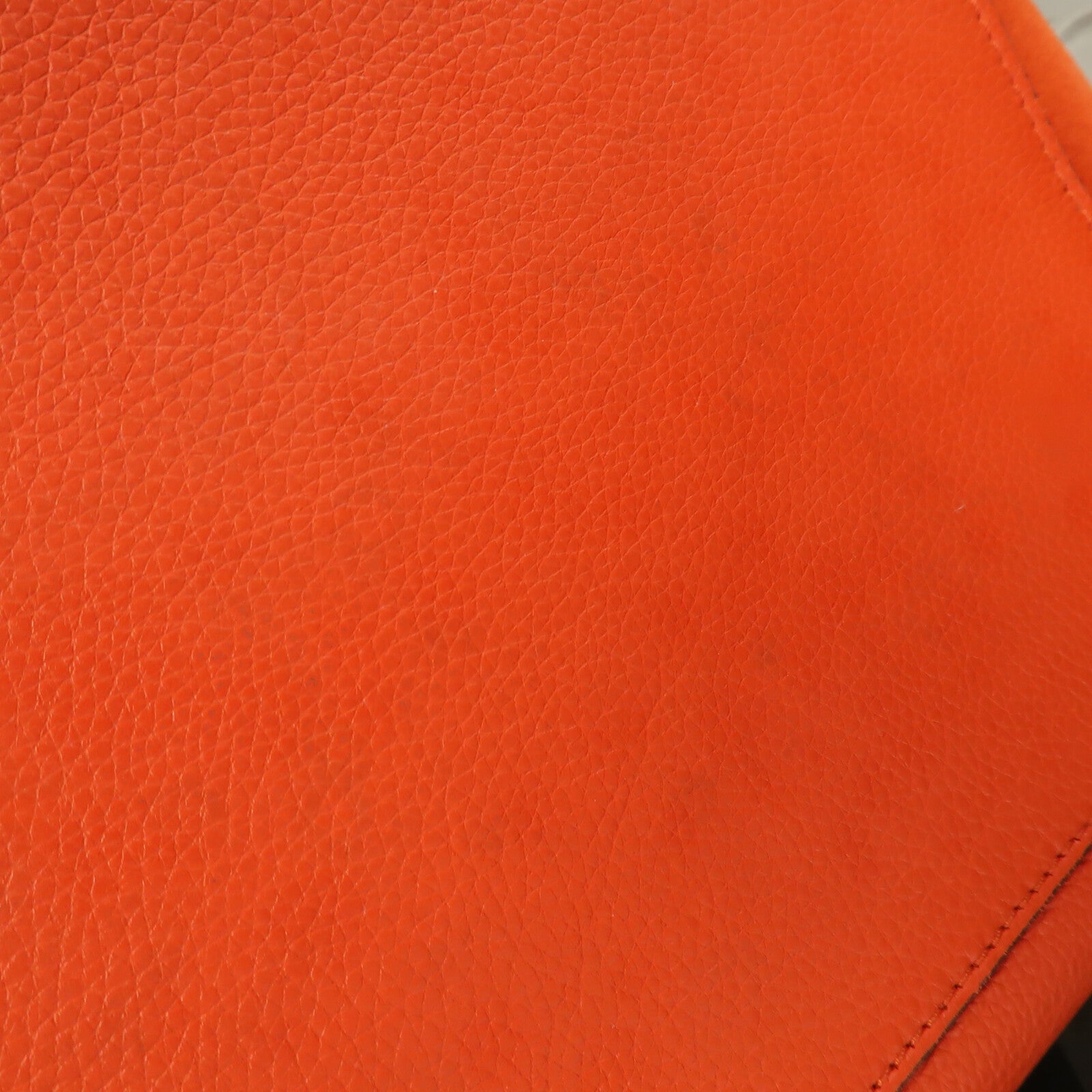 CELINE 牛皮皮革Trapeze Medium手挽袋