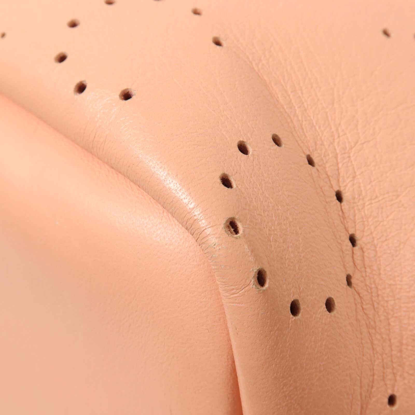 CHANEL 牛皮皮革Logo Eyelets Perforated Tote鏈帶手挽肩背兩用袋