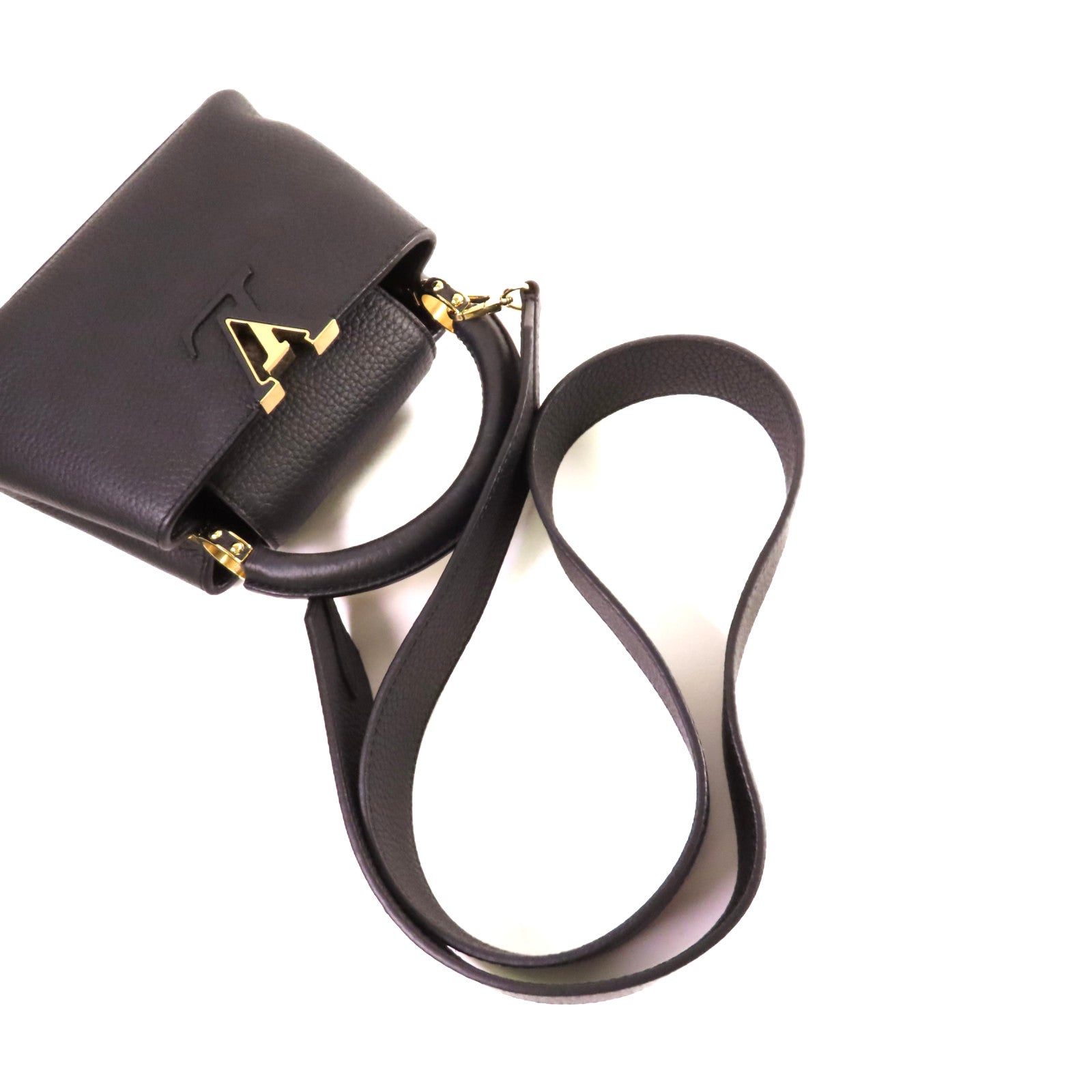 LOUIS VUITTON 【激減優惠】Taurillon Leather Capucines Mini 2Way Shoulder Bag金扣手挽肩背兩用袋黑色