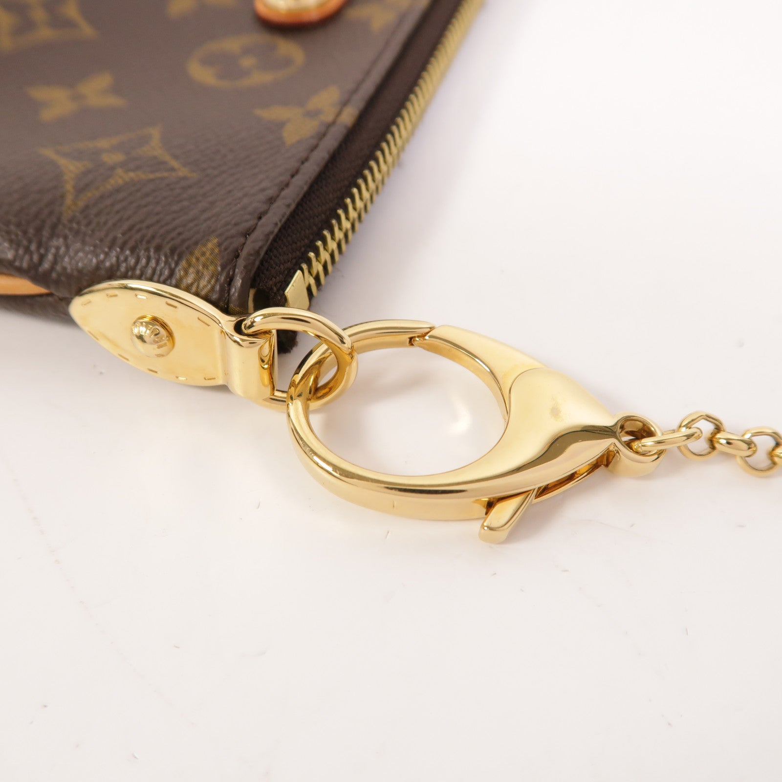 LOUIS VUITTON Monogram Pochette Milla MM金扣鏈帶肩背袋