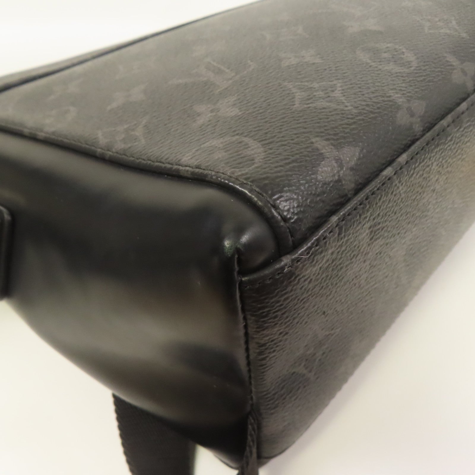 LOUIS VUITTON Monogram Eclipse Messenger PM Voyager銀扣肩背袋黑色