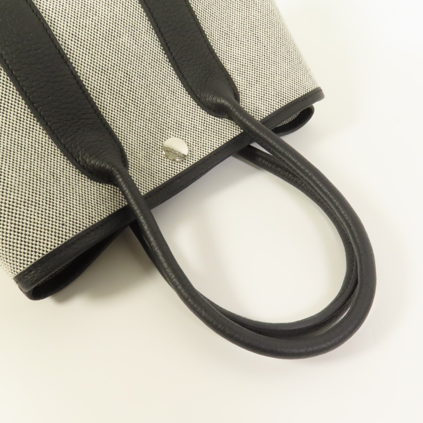 HERMES 帆布/Negonda皮革Garden Party 23銀扣手挽袋Noir