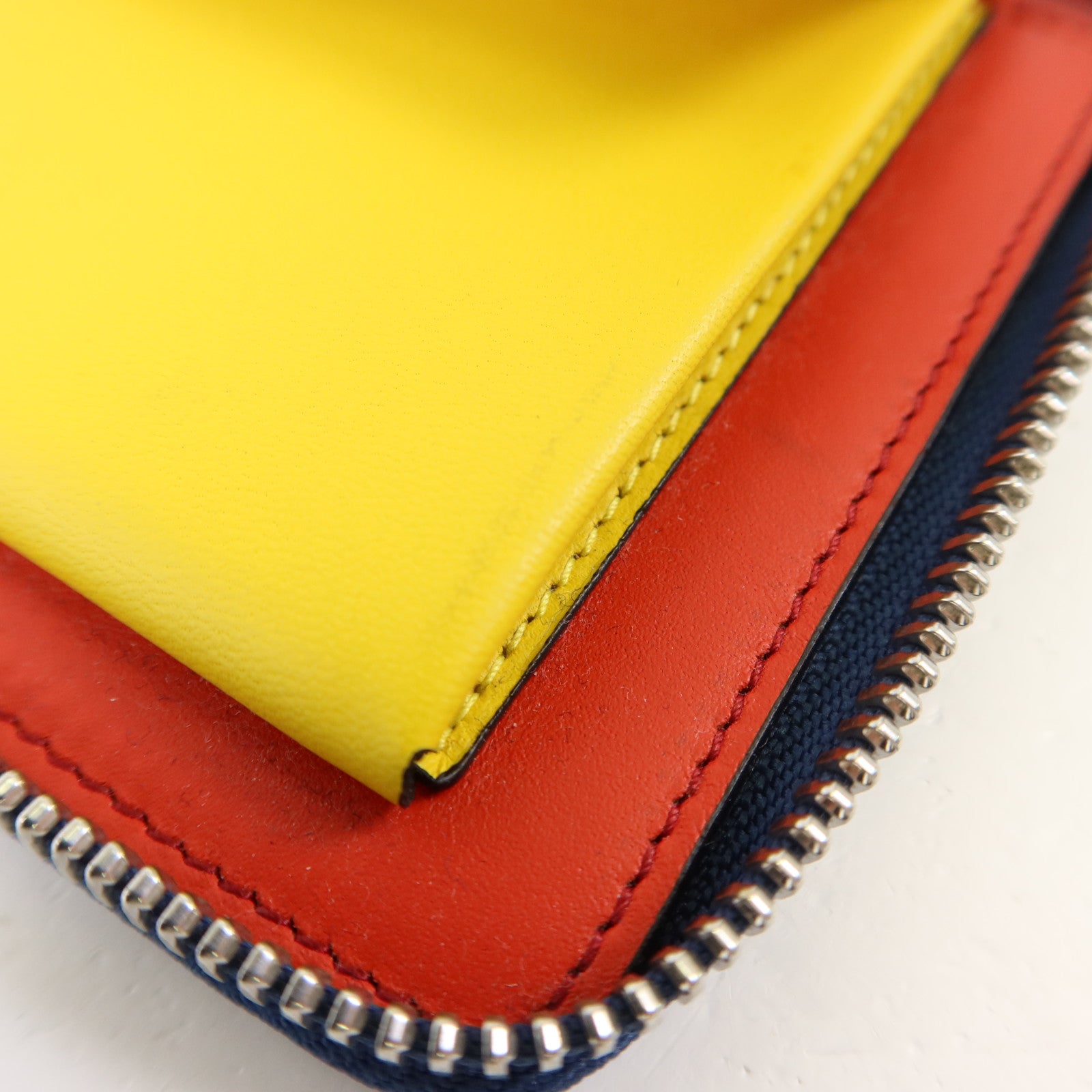 LOEWE 【激減優惠】牛皮皮革Round Wallet銀扣錢包