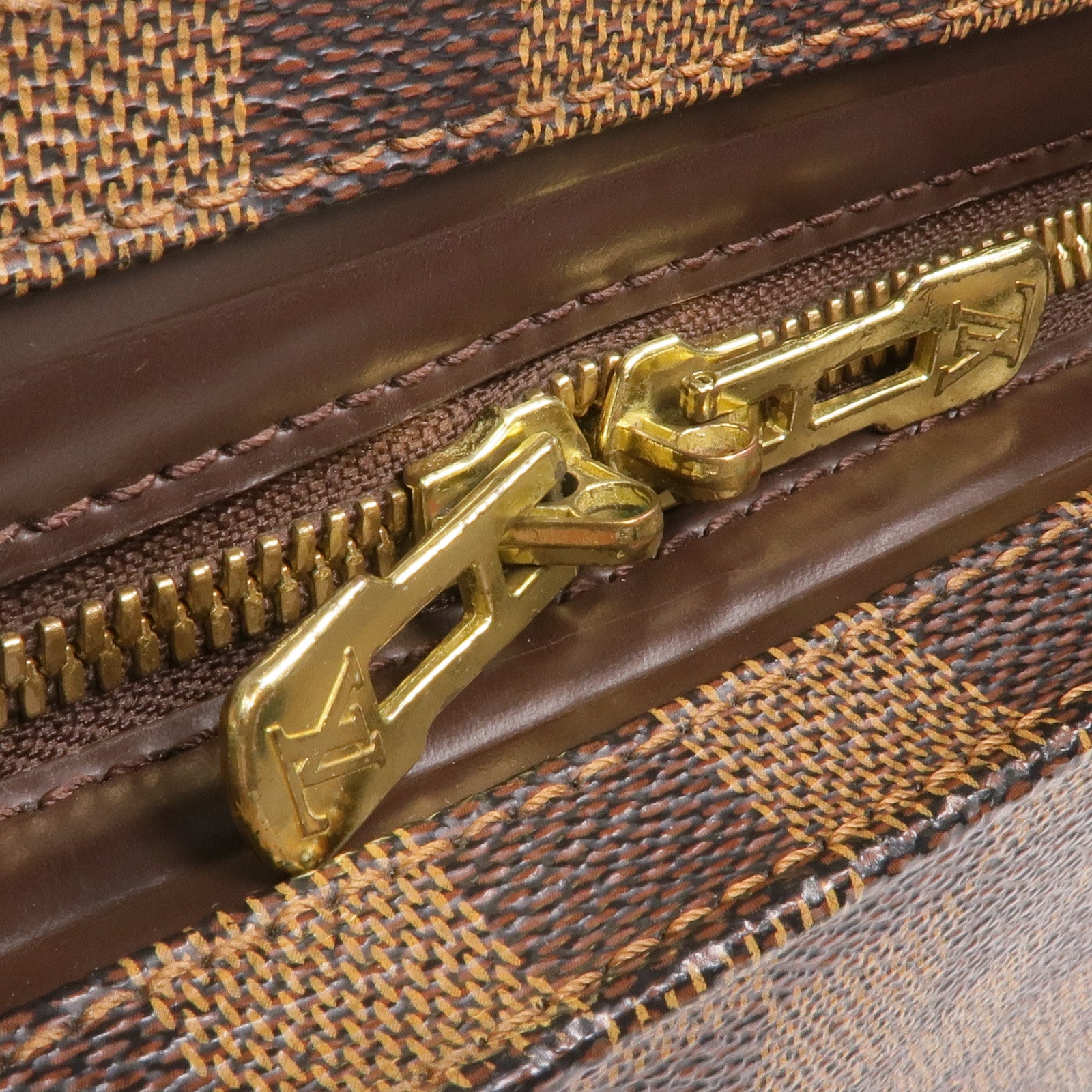 LOUIS VUITTON Damier Chelsea金扣手挽袋/肩背袋